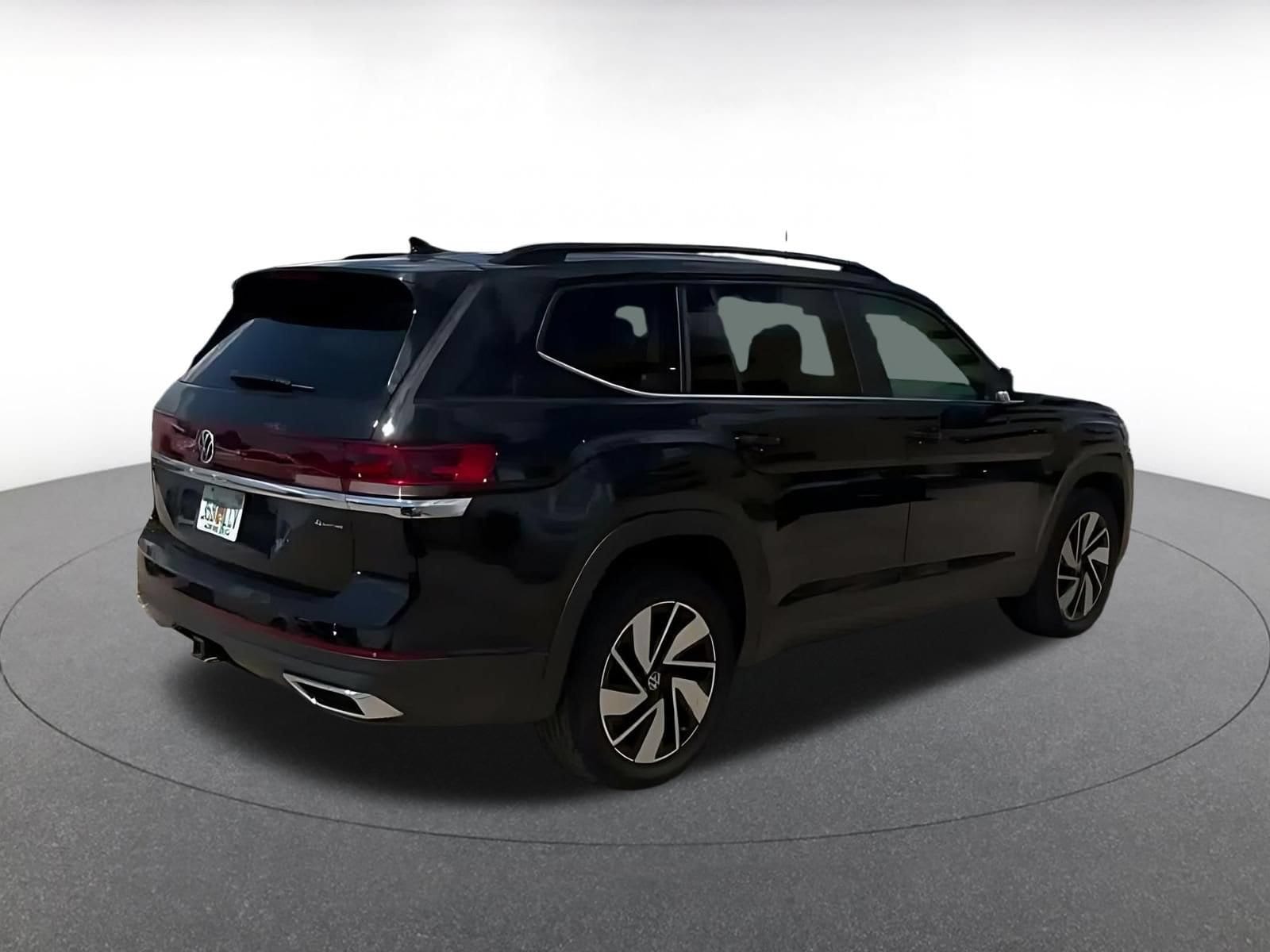 Thumbnail: 2026 Volkswagen Atlas - 14