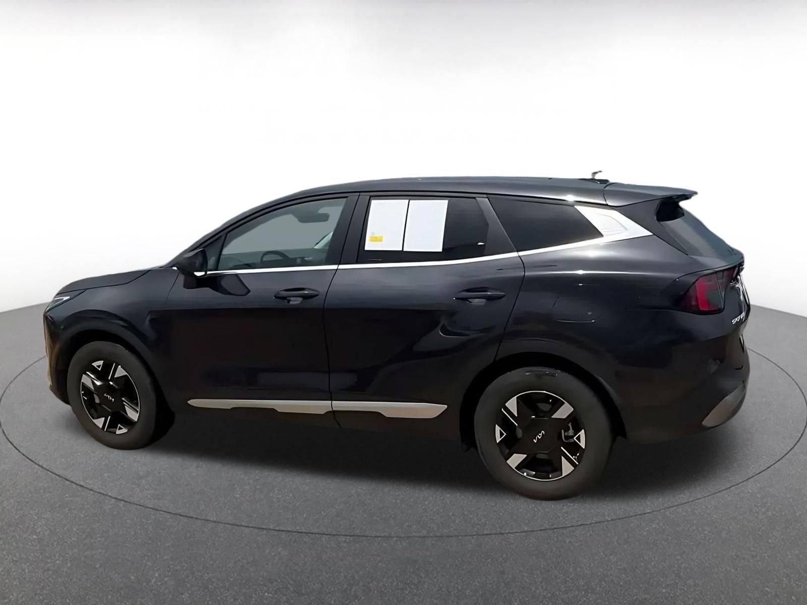 Thumbnail: 2026 Kia Sportage - 9