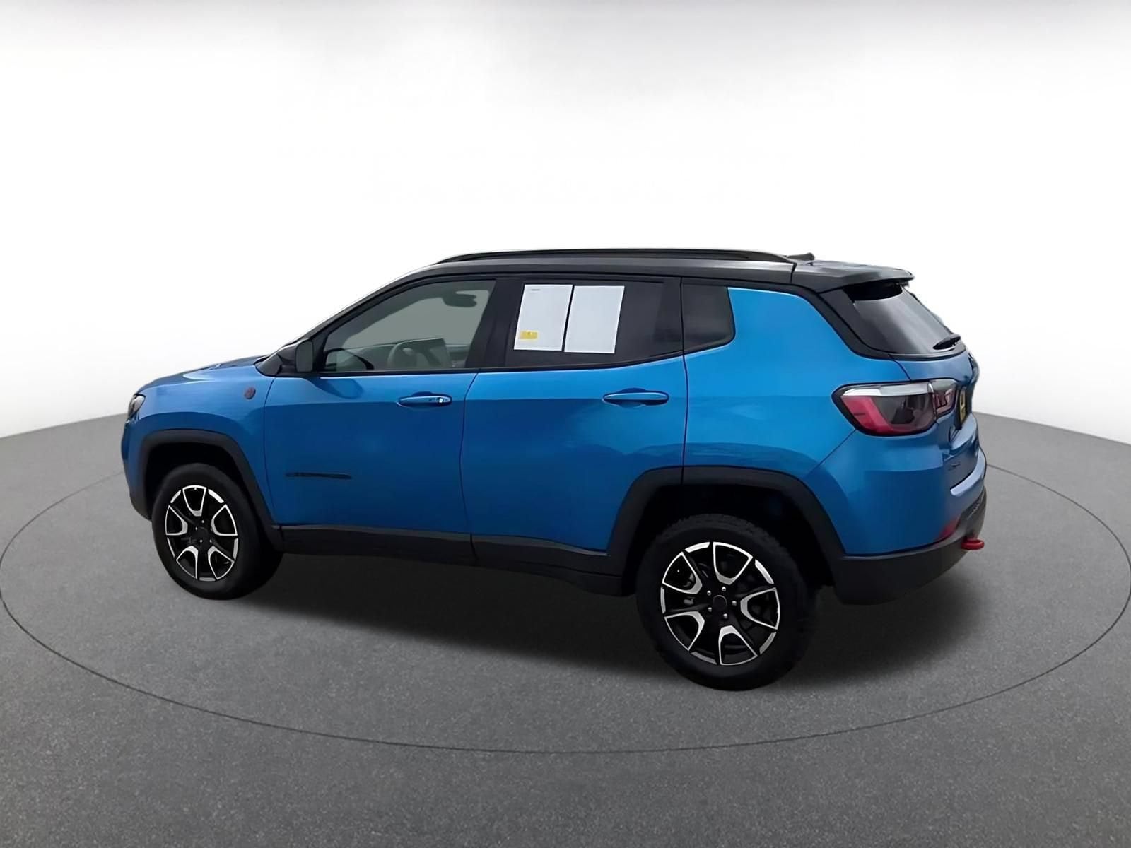 Thumbnail: 2025 Jeep Compass - 11