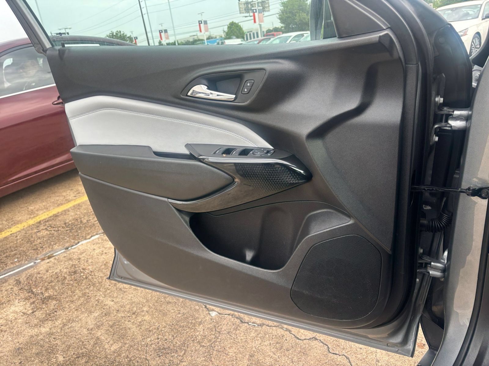 Thumbnail: 2025 Chevrolet Trax - 18