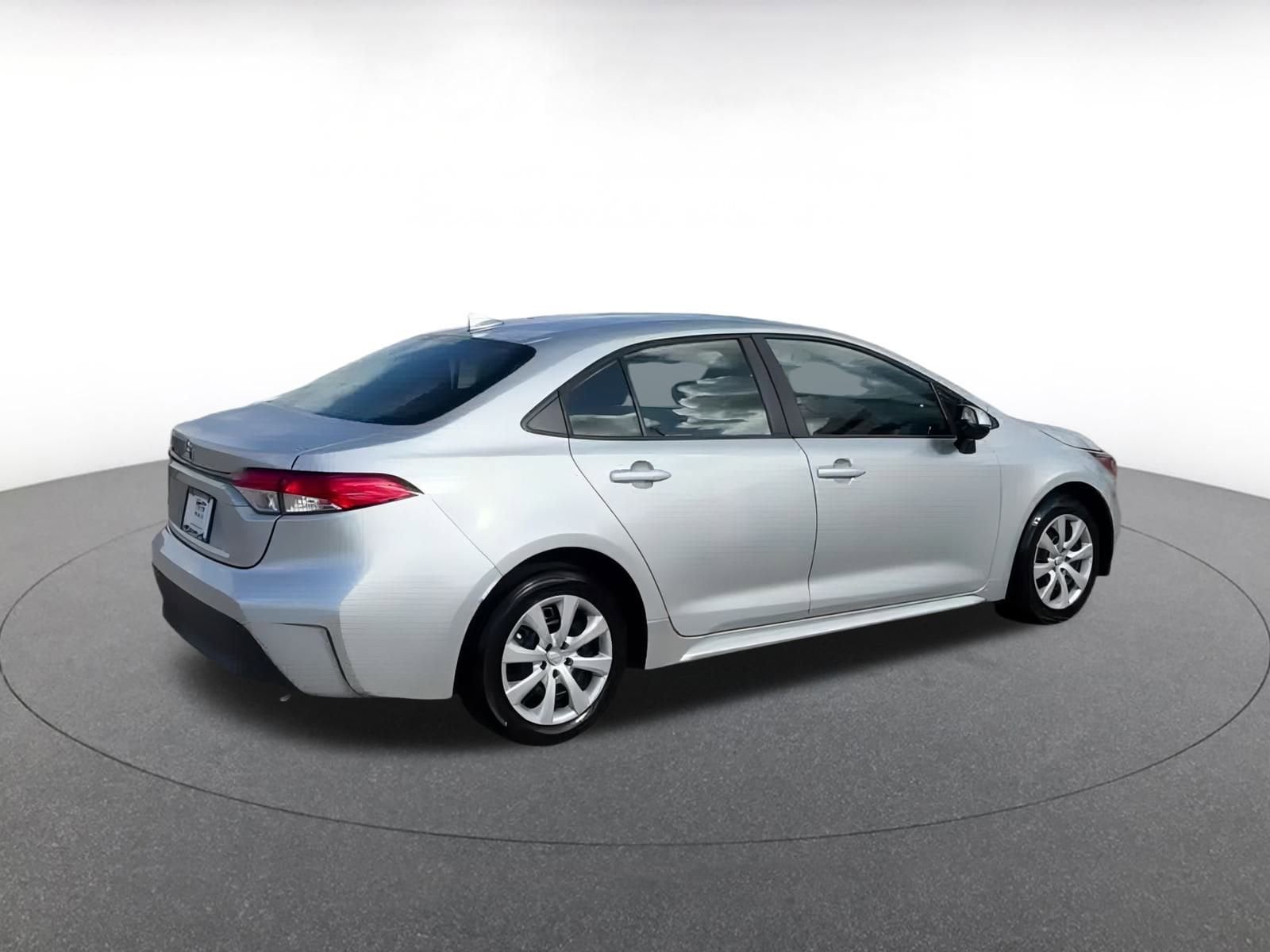 Thumbnail: 2023 Toyota Corolla - 14
