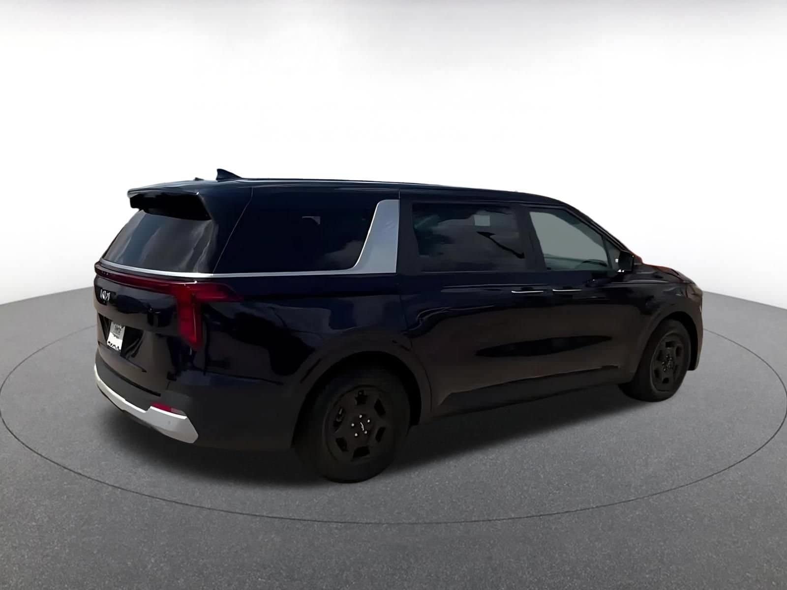 Thumbnail: 2026 Kia Carnival - 12