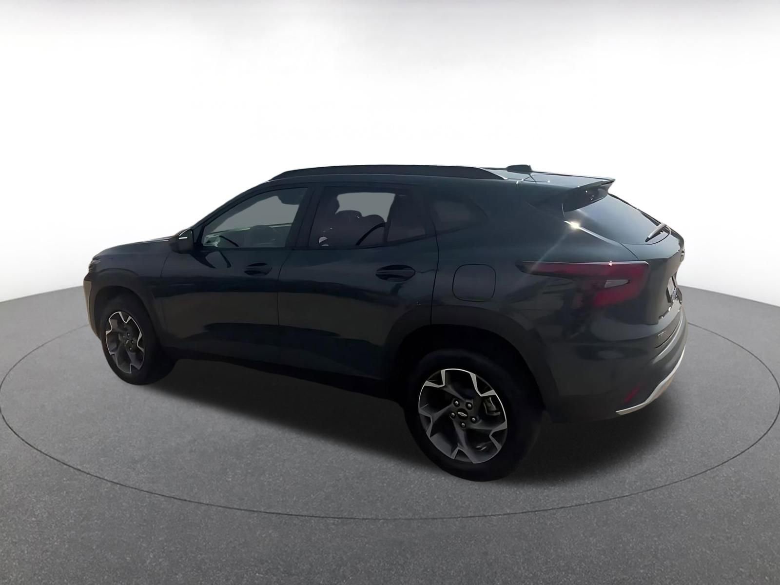 Thumbnail: 2025 Chevrolet Trax - 10
