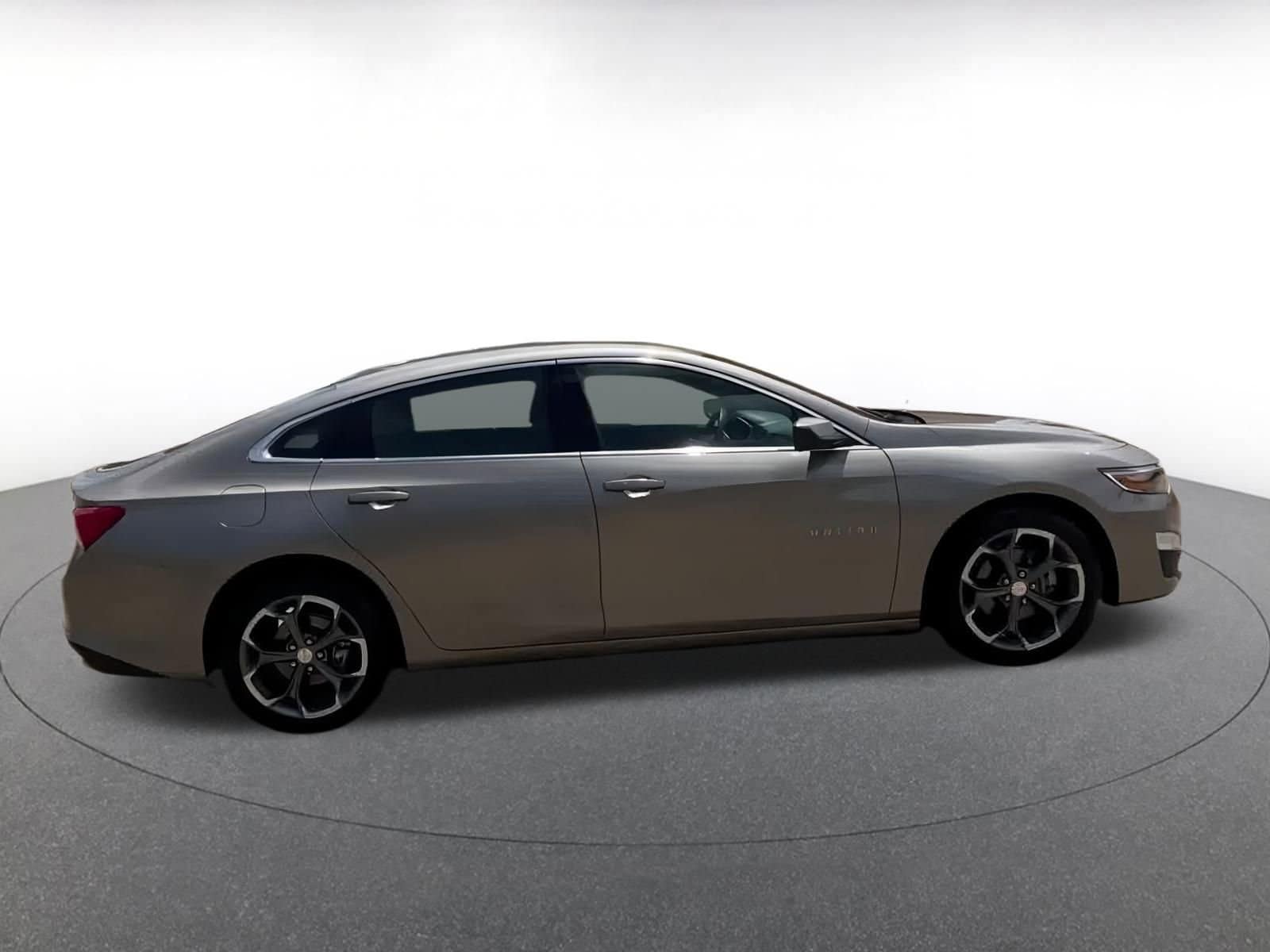 Thumbnail: 2024 Chevrolet Malibu - 12