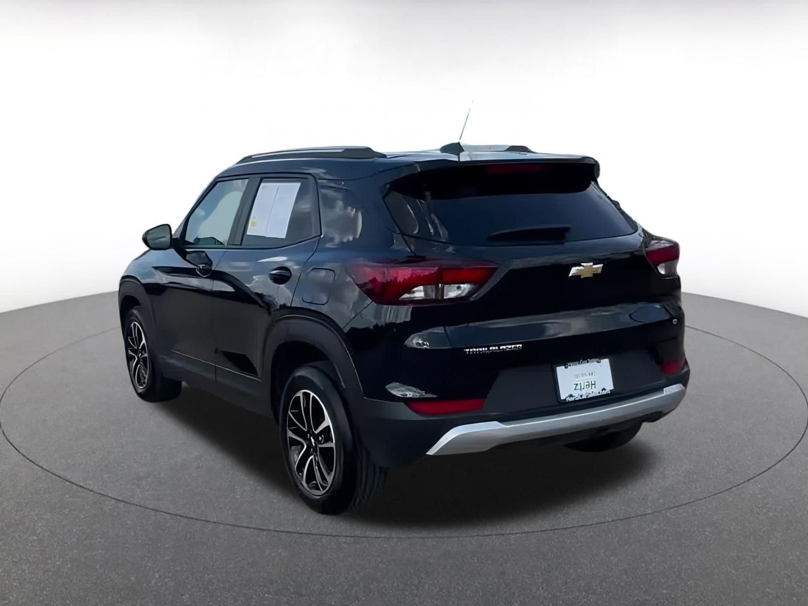 Thumbnail: 2025 Chevrolet TrailBlazer - 9