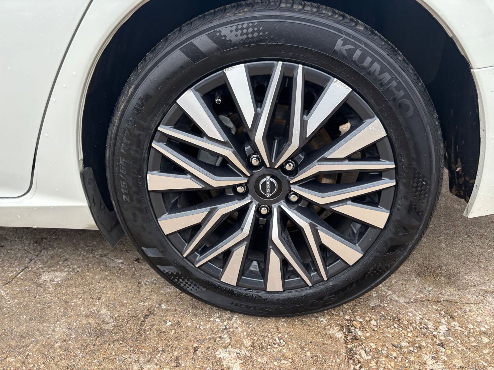 Thumbnail: 2025 Nissan Altima - 30