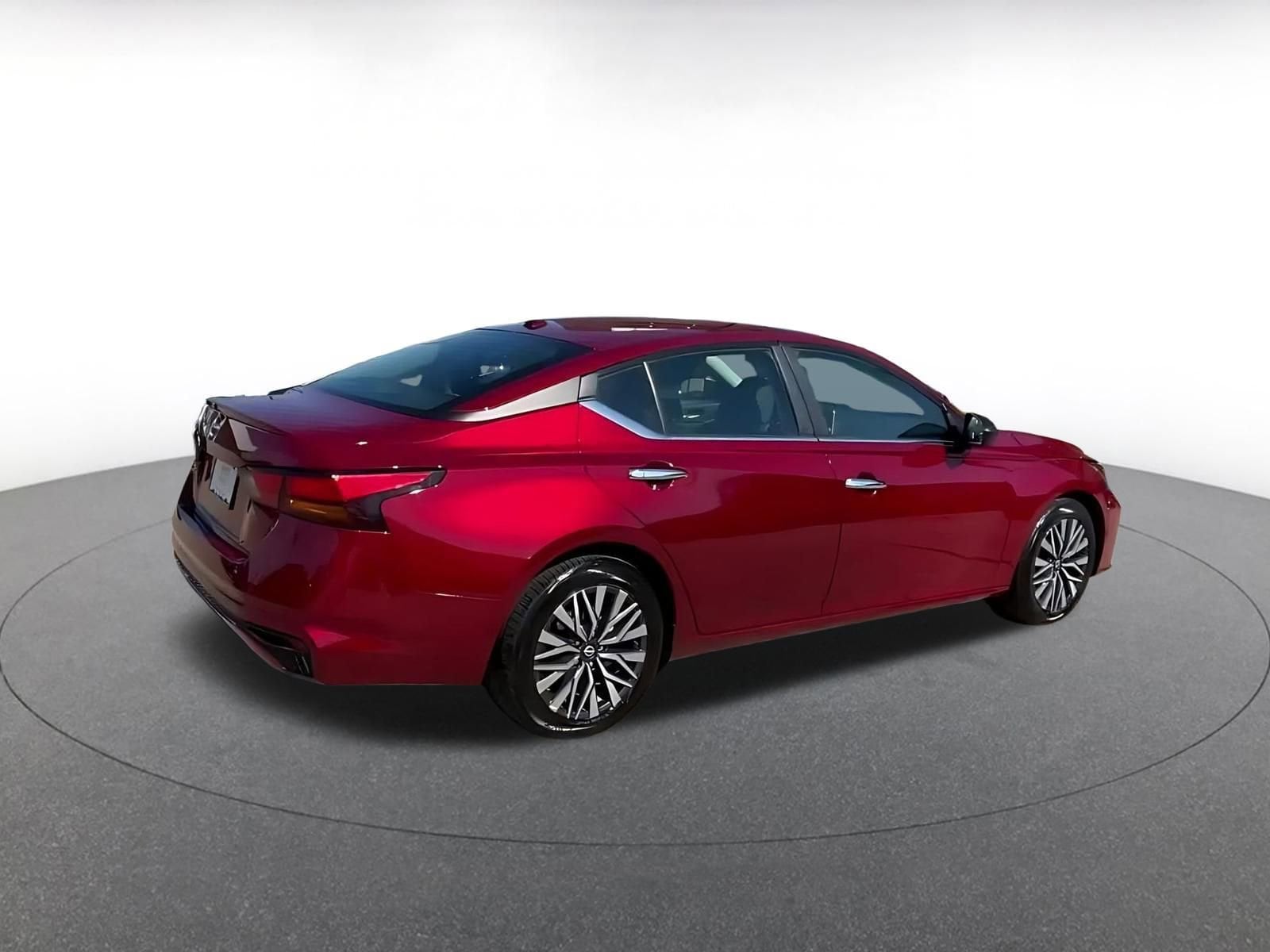 Thumbnail: 2025 Nissan Altima - 14