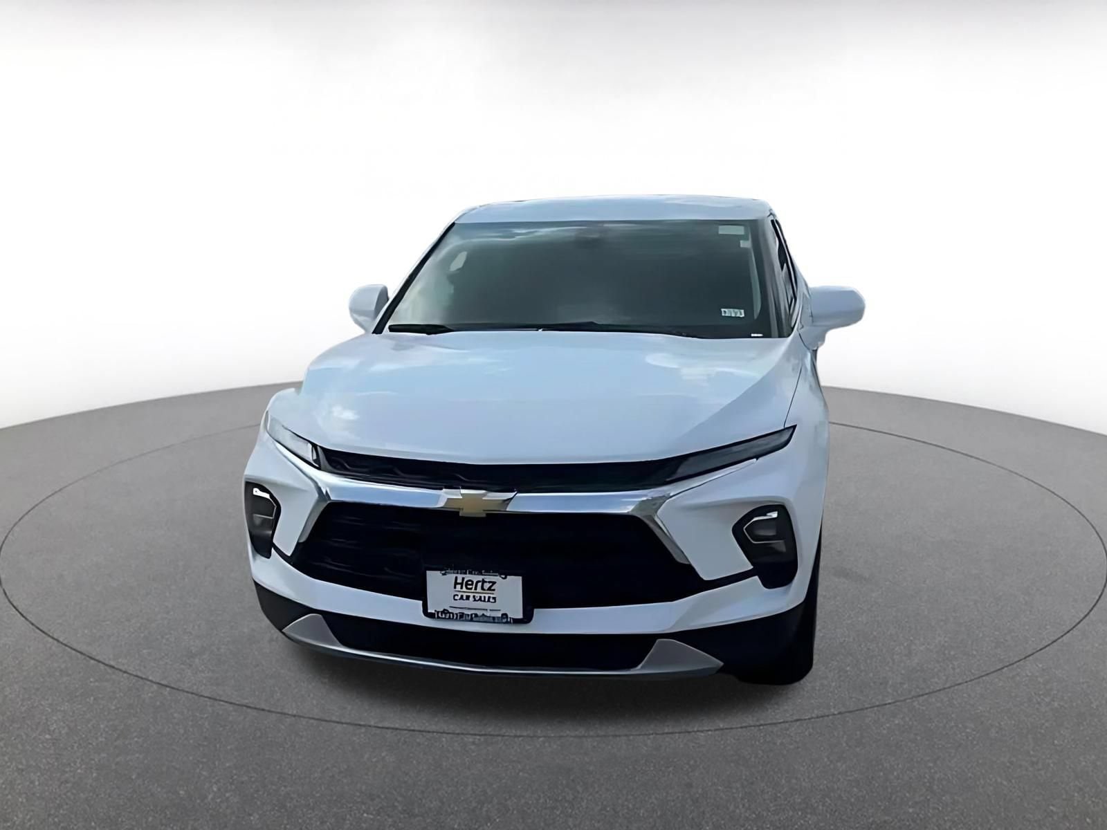 Thumbnail: 2026 Chevrolet Blazer - 4