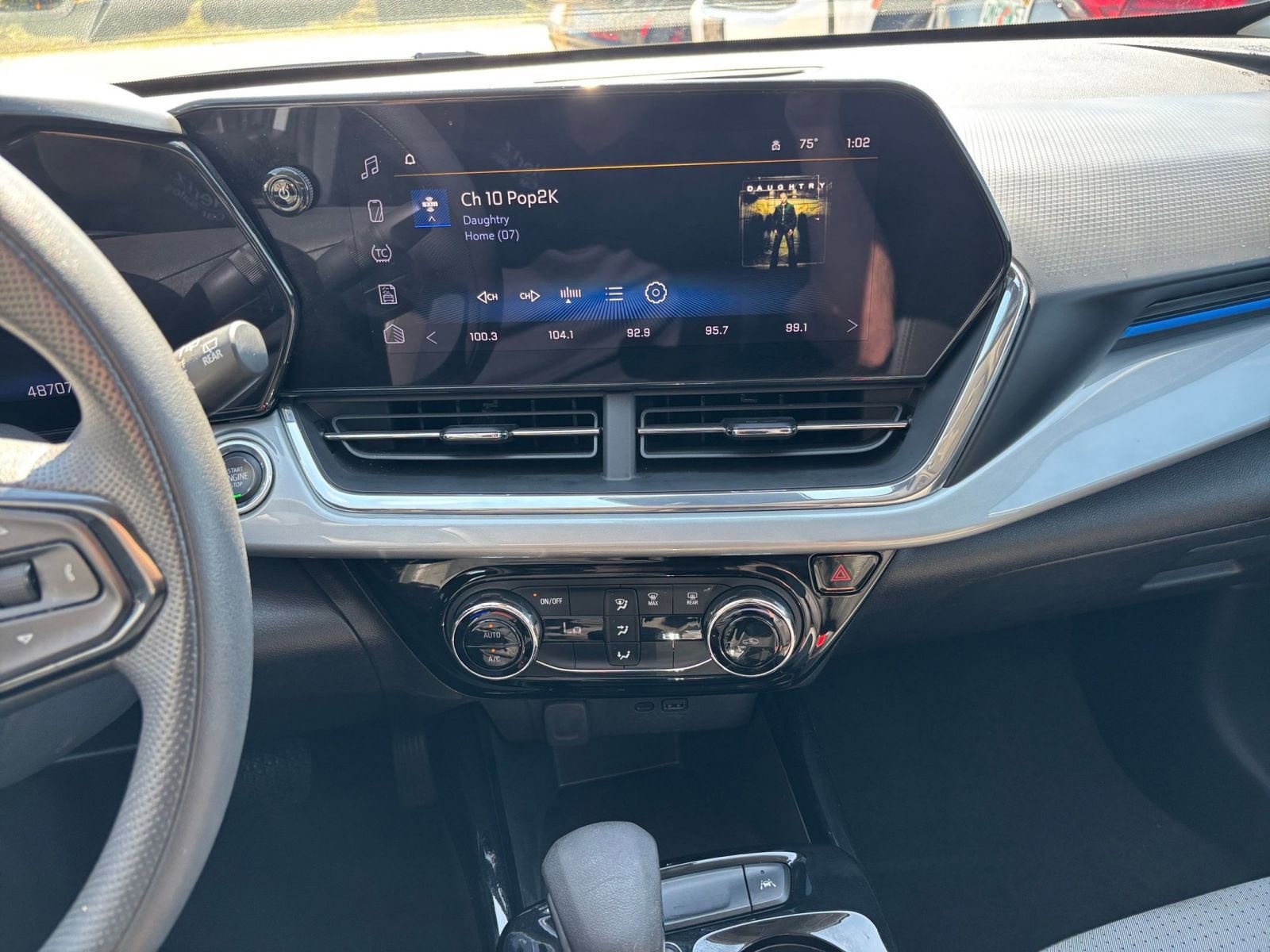 Thumbnail: 2025 Chevrolet Trax - 17