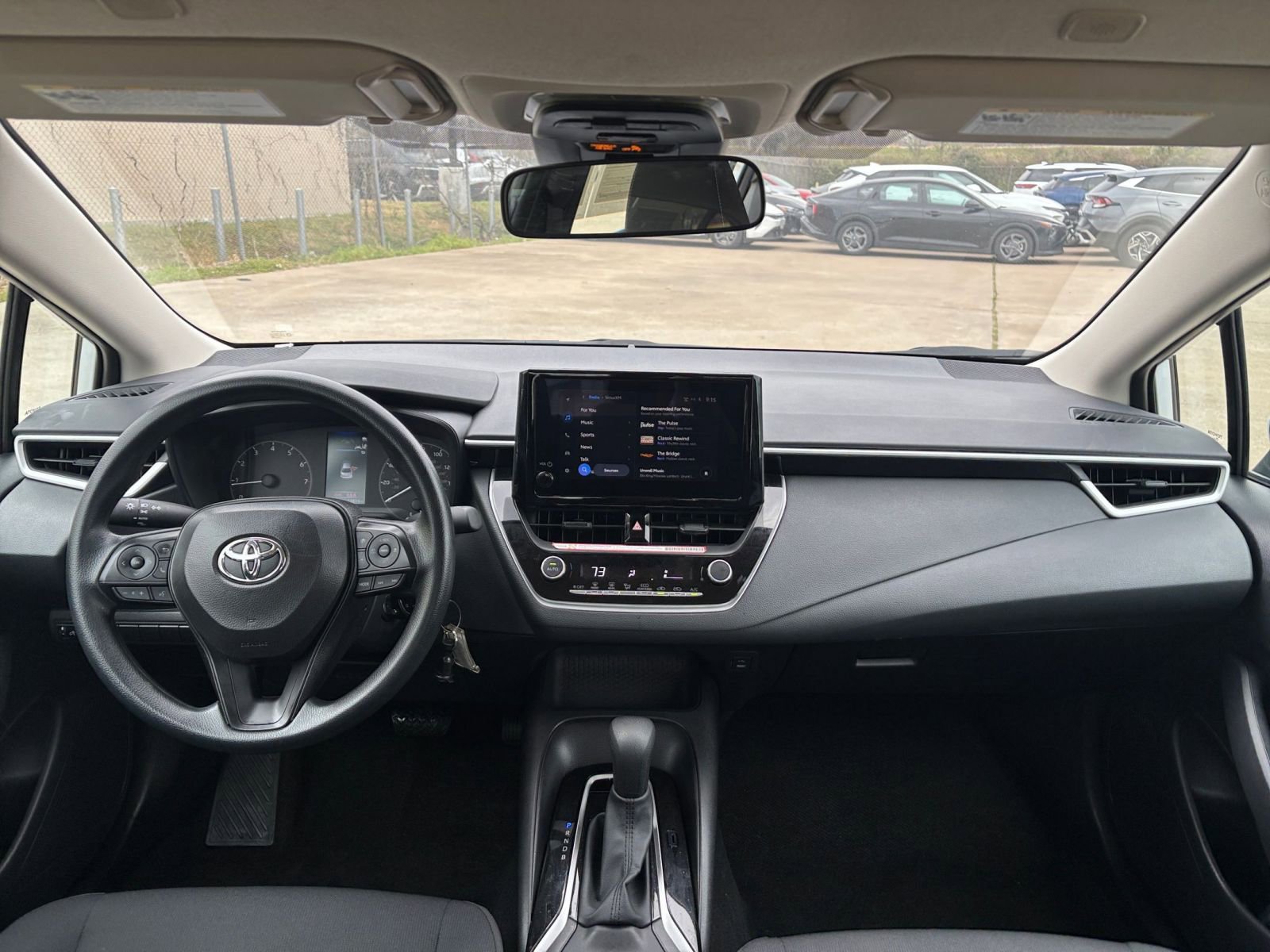 Thumbnail: 2025 Toyota Corolla - 31