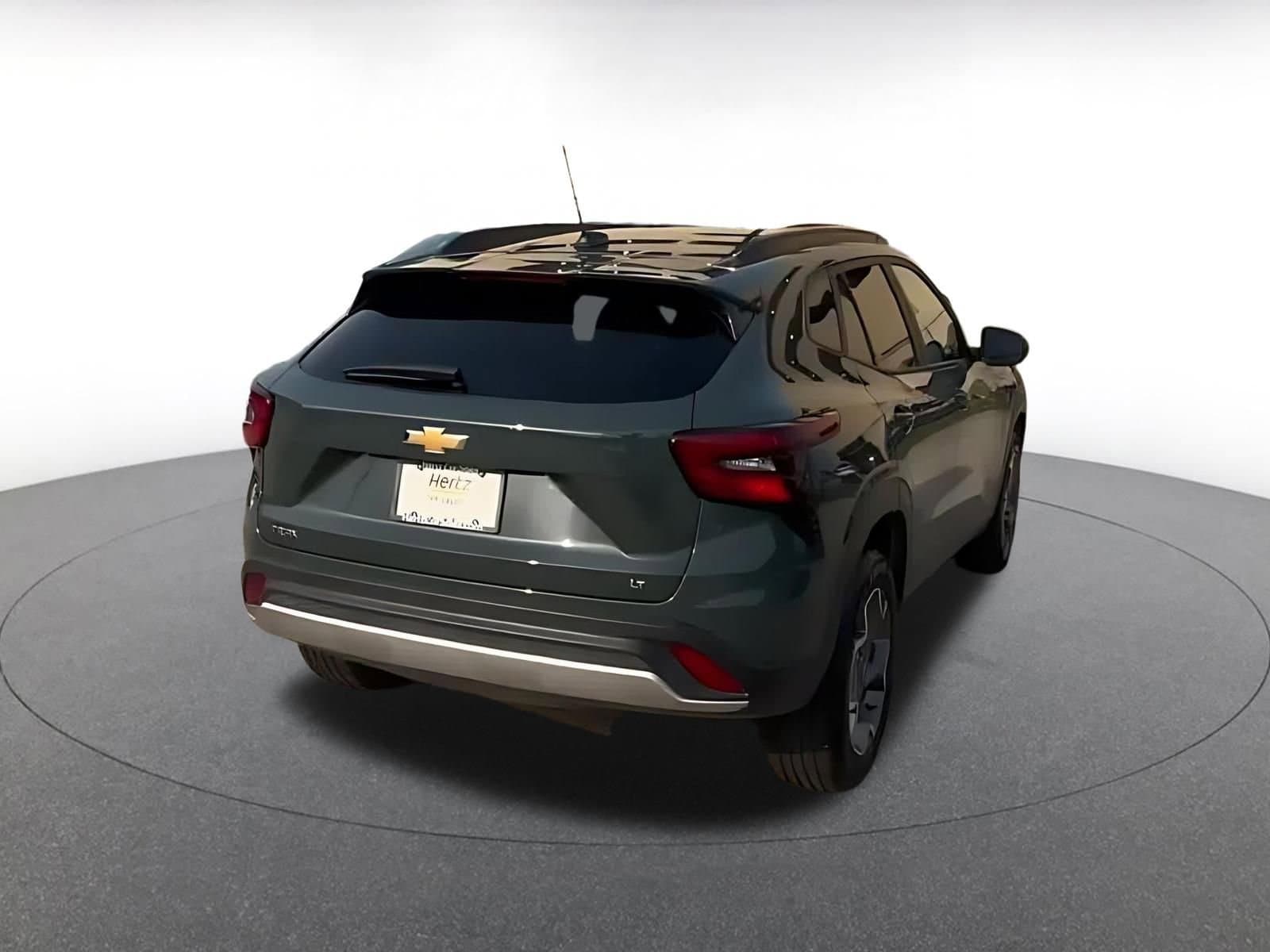 Thumbnail: 2025 Chevrolet Trax - 12