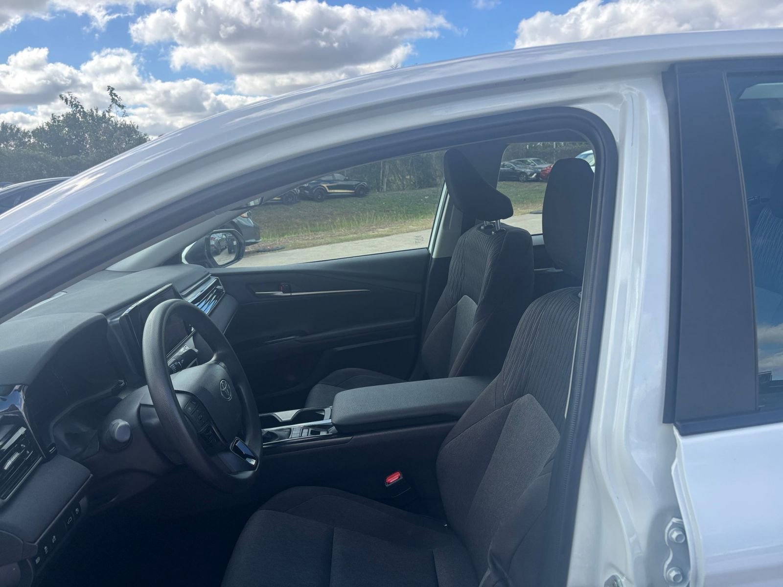 Thumbnail: 2025 Toyota Camry - 24