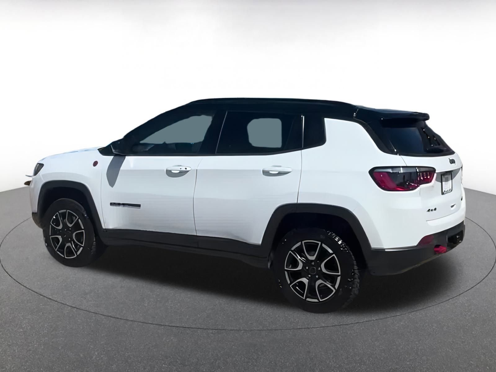 Thumbnail: 2025 Jeep Compass - 11