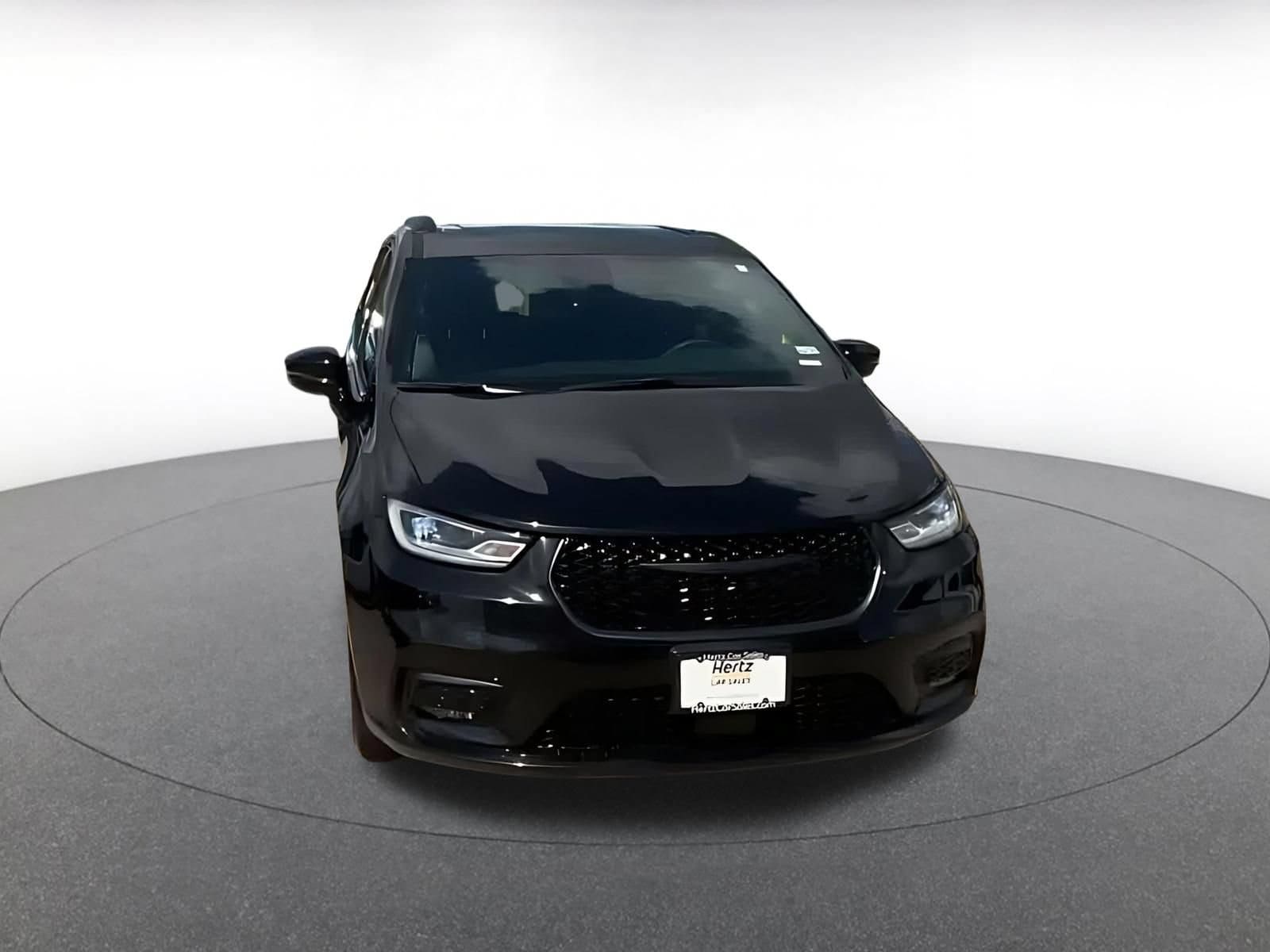 Thumbnail: 2025 Chrysler Pacifica - 4