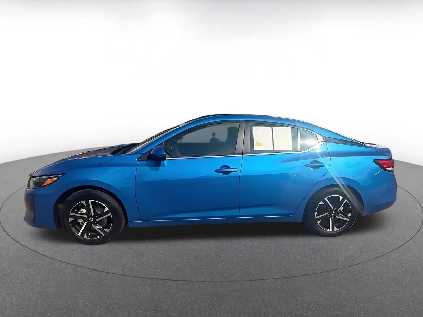 Thumbnail: 2025 Nissan Sentra - 9