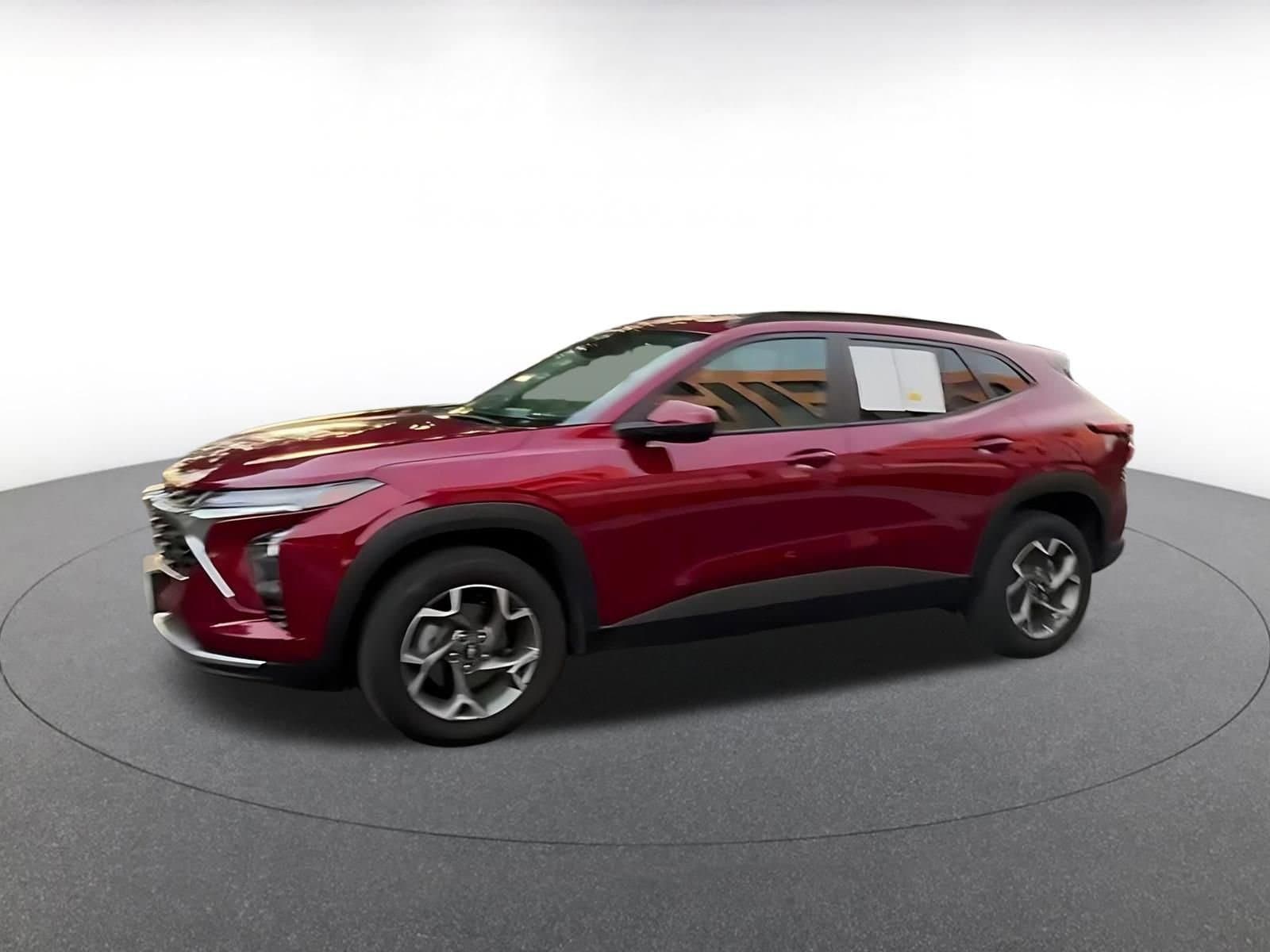 Thumbnail: 2025 Chevrolet Trax - 8