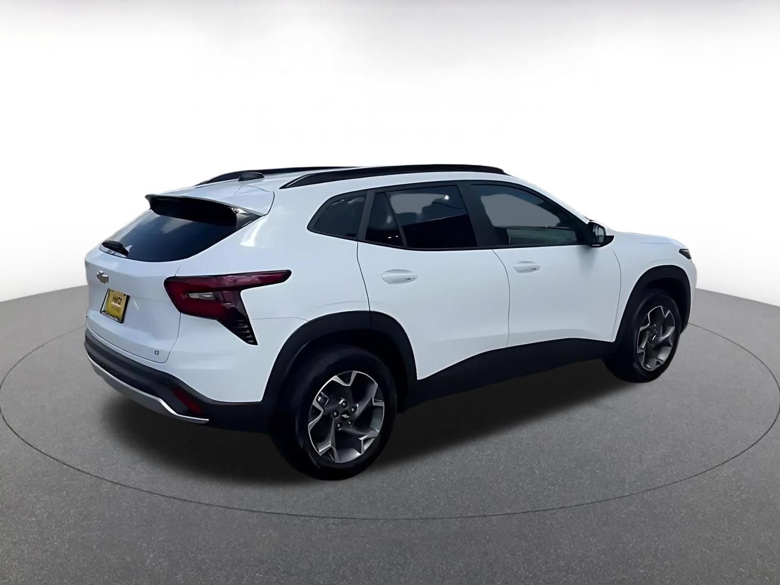 Thumbnail: 2025 Chevrolet Trax - 14