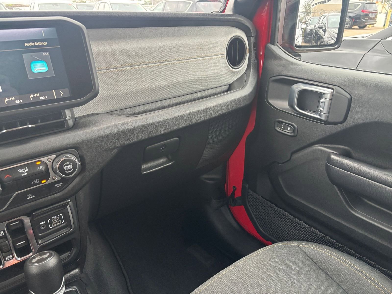 Thumbnail: 2025 Jeep Wrangler - 34