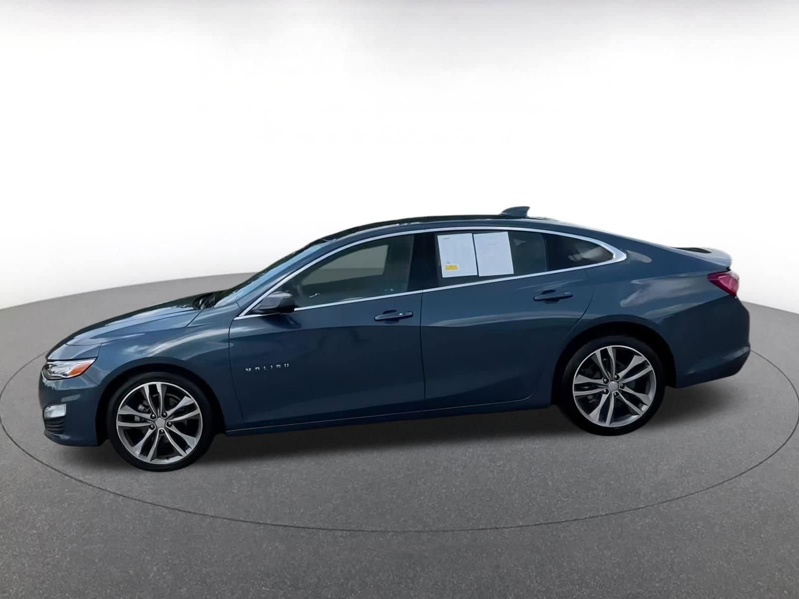 Thumbnail: 2024 Chevrolet Malibu - 9