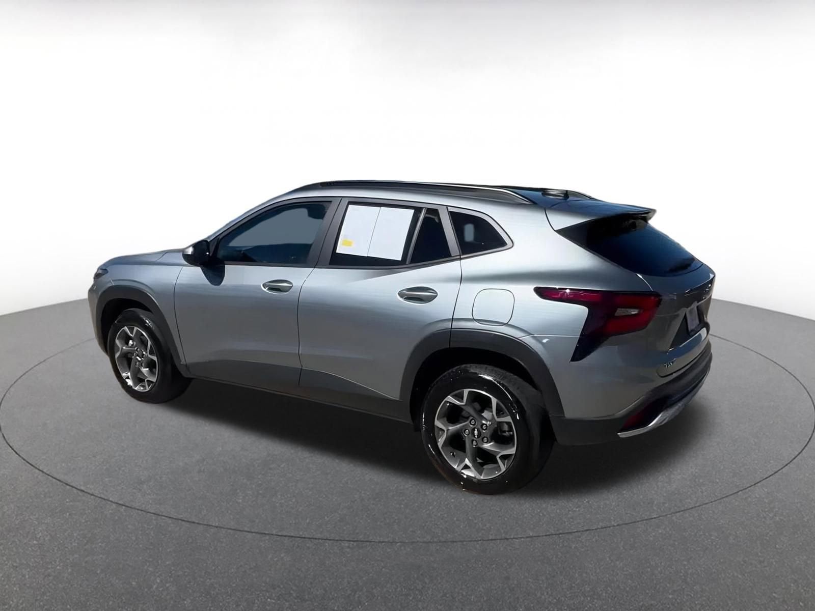 Thumbnail: 2025 Chevrolet Trax - 10