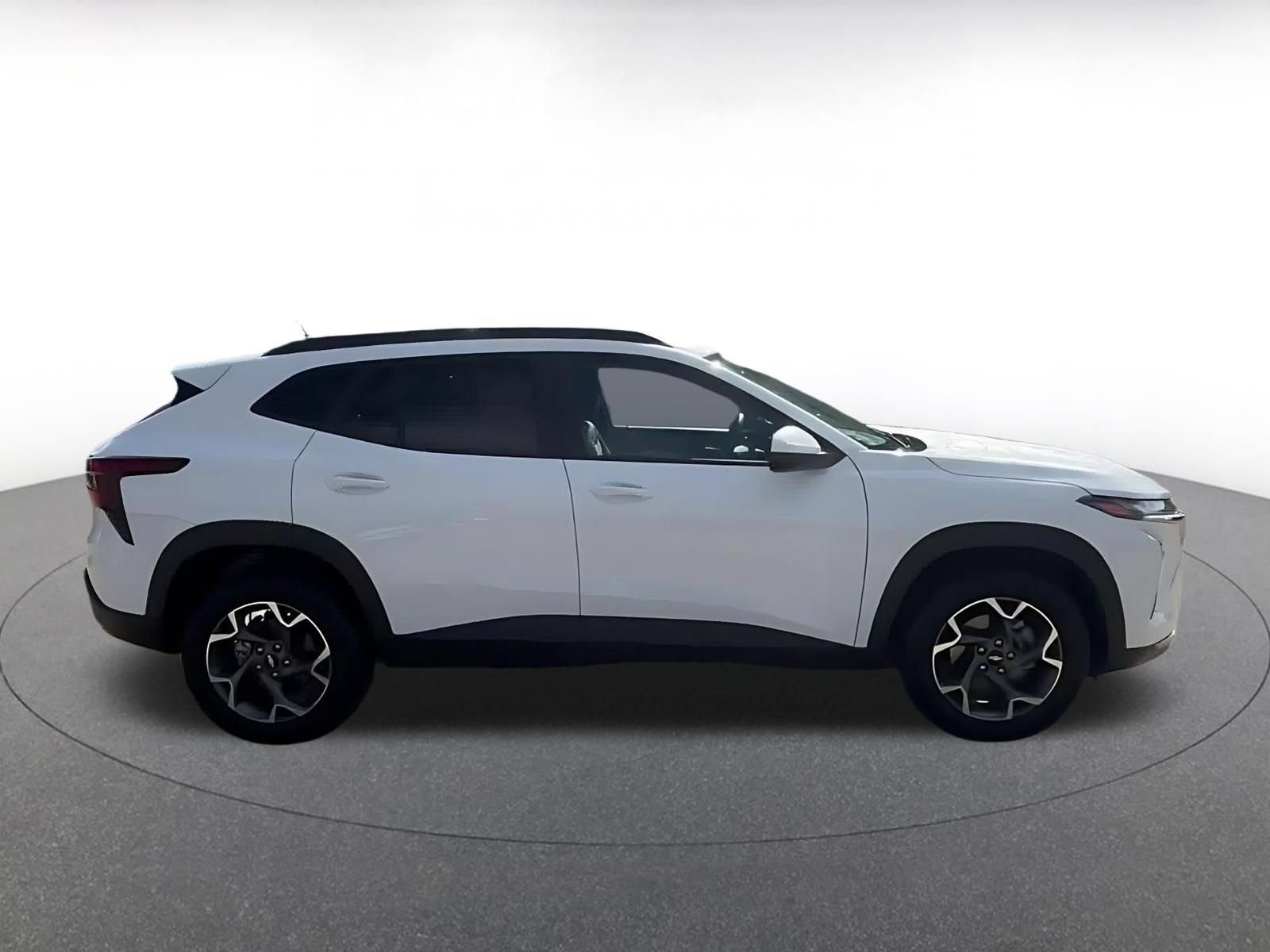 Thumbnail: 2025 Chevrolet Trax - 13