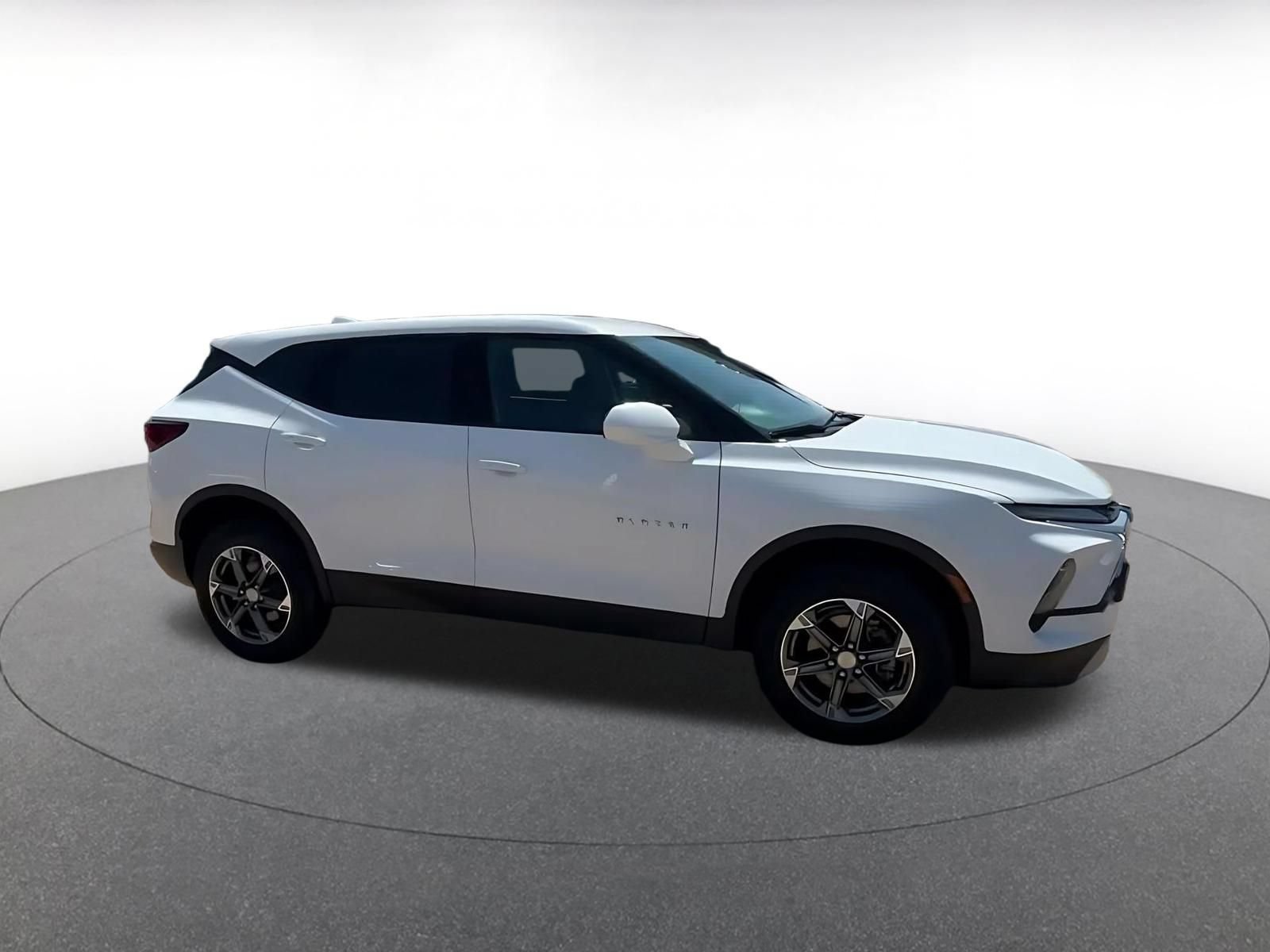 Thumbnail: 2025 Chevrolet Blazer - 2