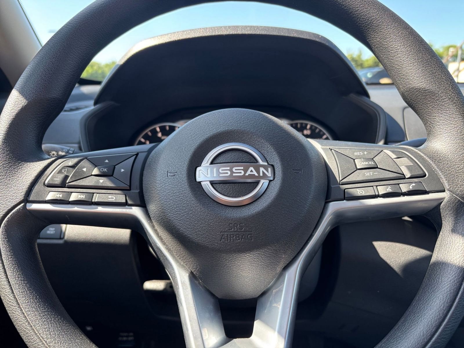 Thumbnail: 2025 Nissan Altima - 28
