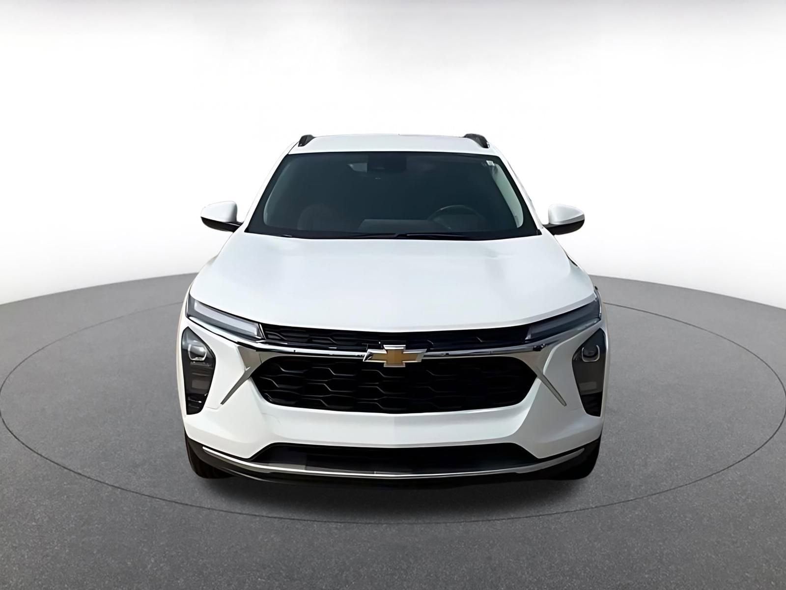 Thumbnail: 2025 Chevrolet Trax - 4