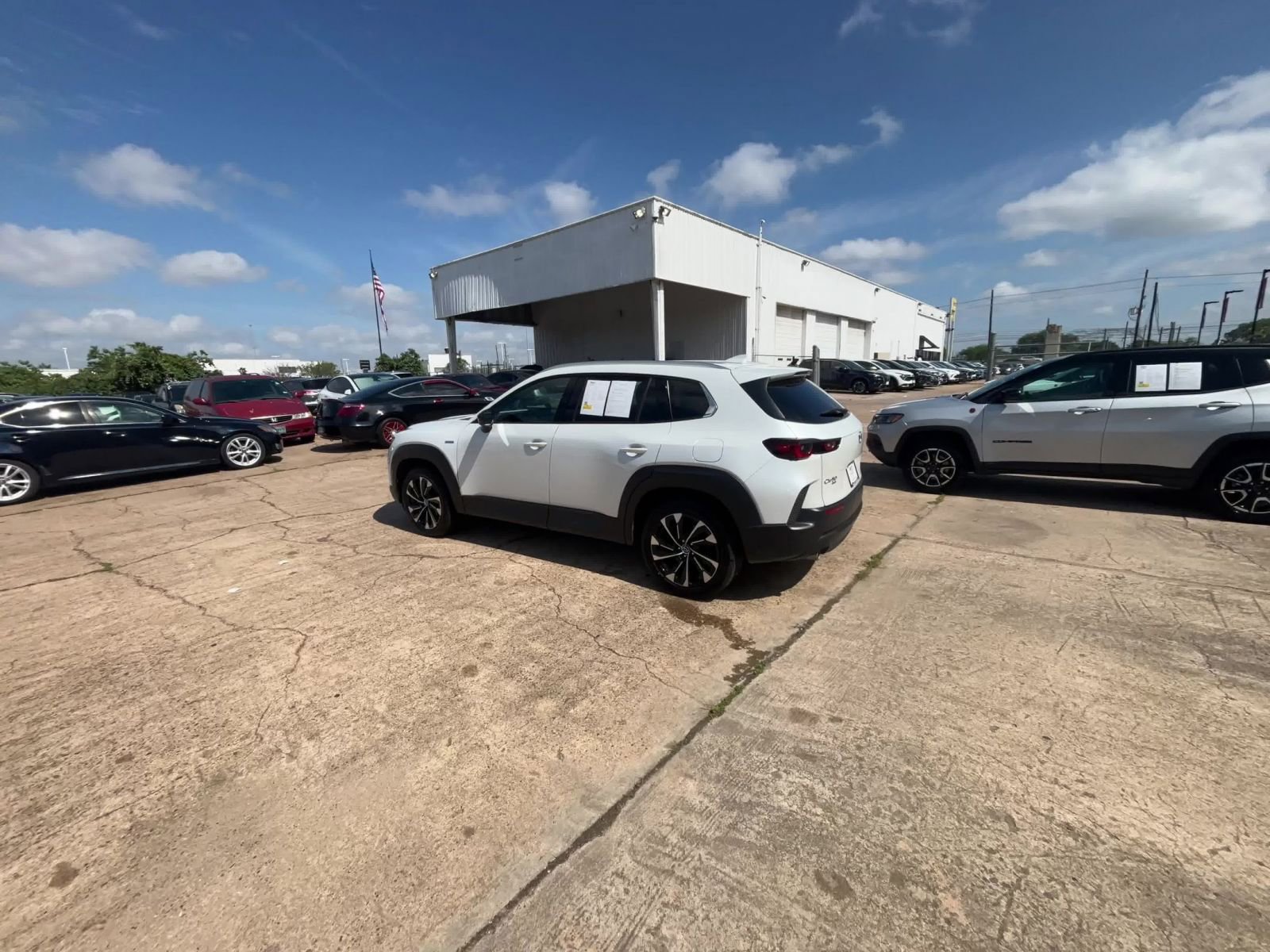 Thumbnail: 2025 Mazda CX-50 - 15