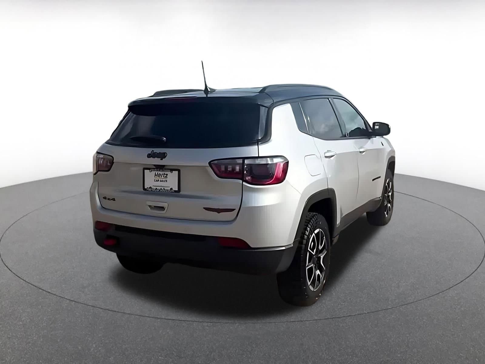 Thumbnail: 2025 Jeep Compass - 15