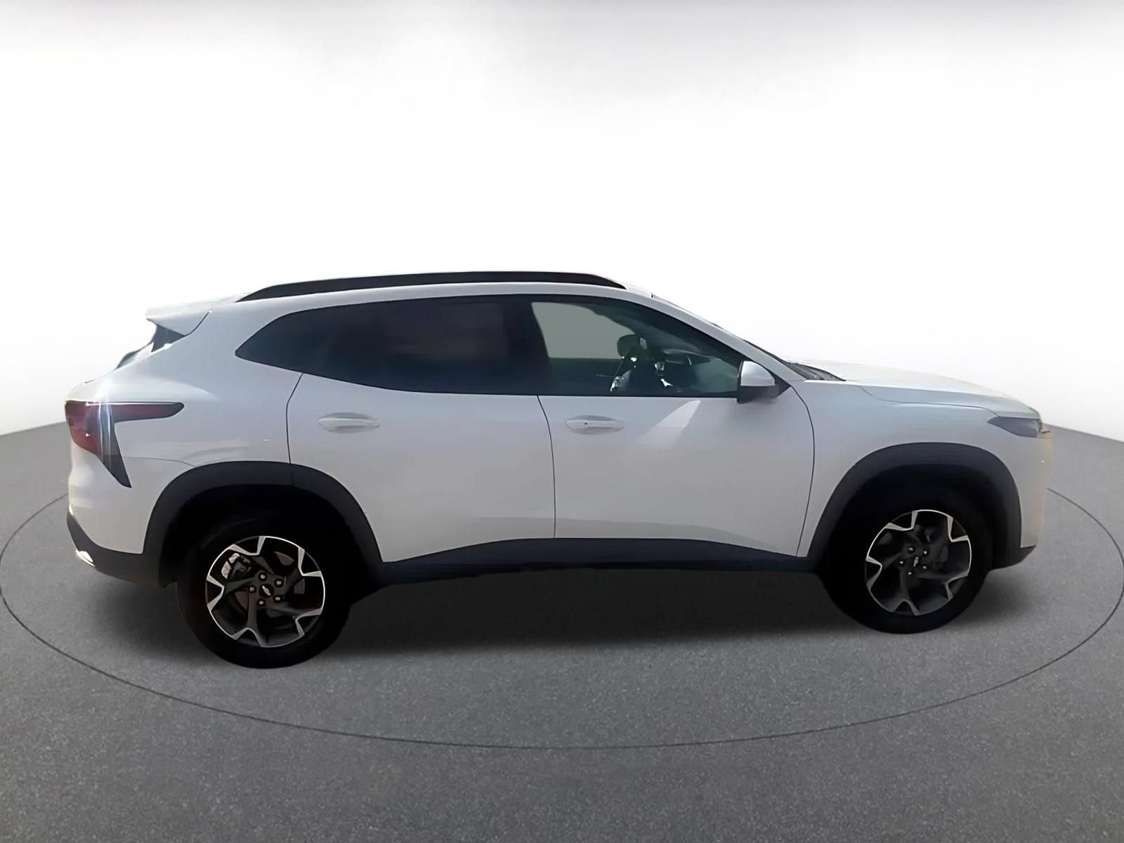 Thumbnail: 2025 Chevrolet Trax - 16