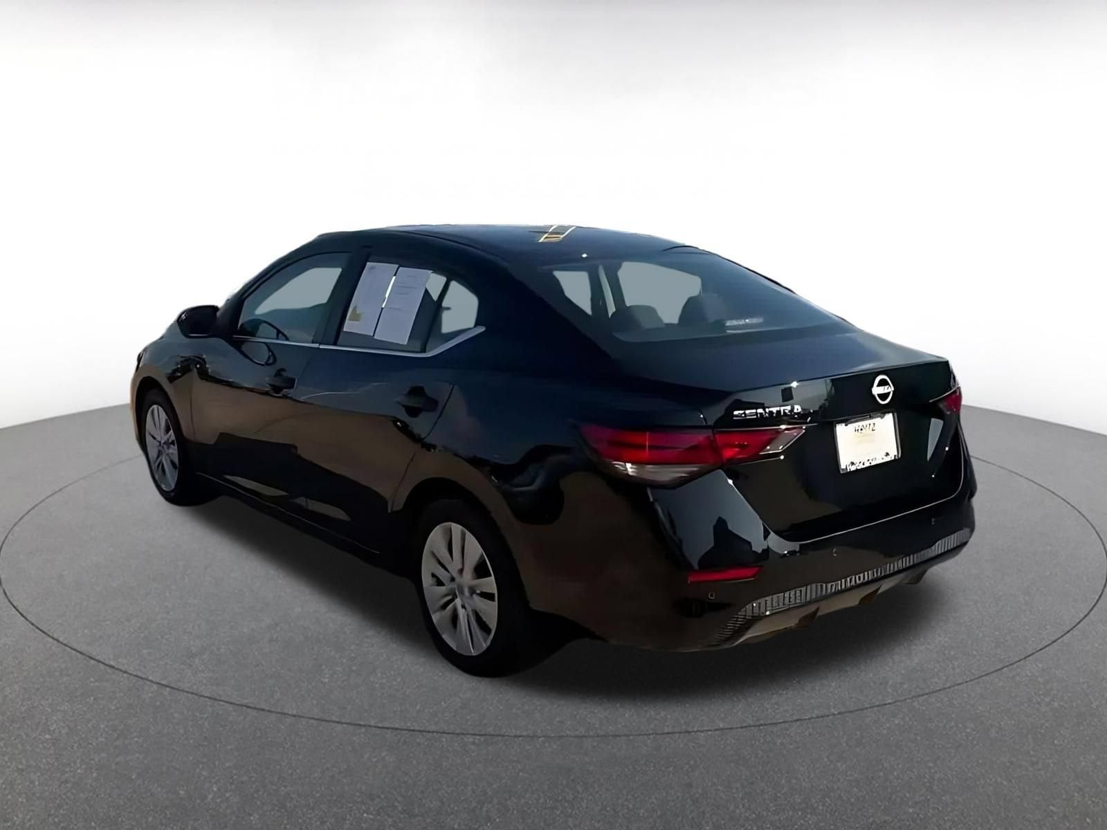 Thumbnail: 2025 Nissan Sentra - 9
