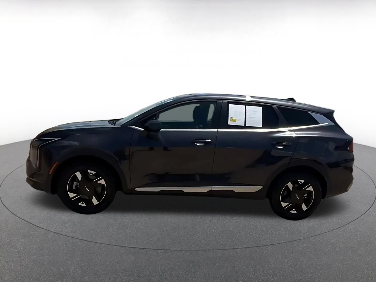 Thumbnail: 2026 Kia Sportage - 8