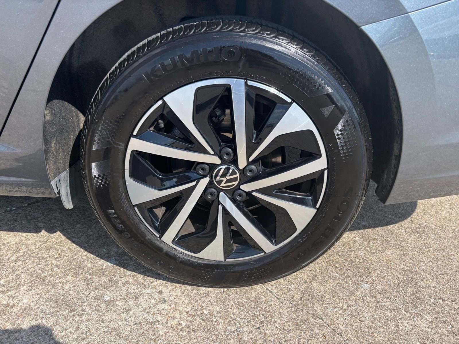 2024 Volkswagen Jetta S 23