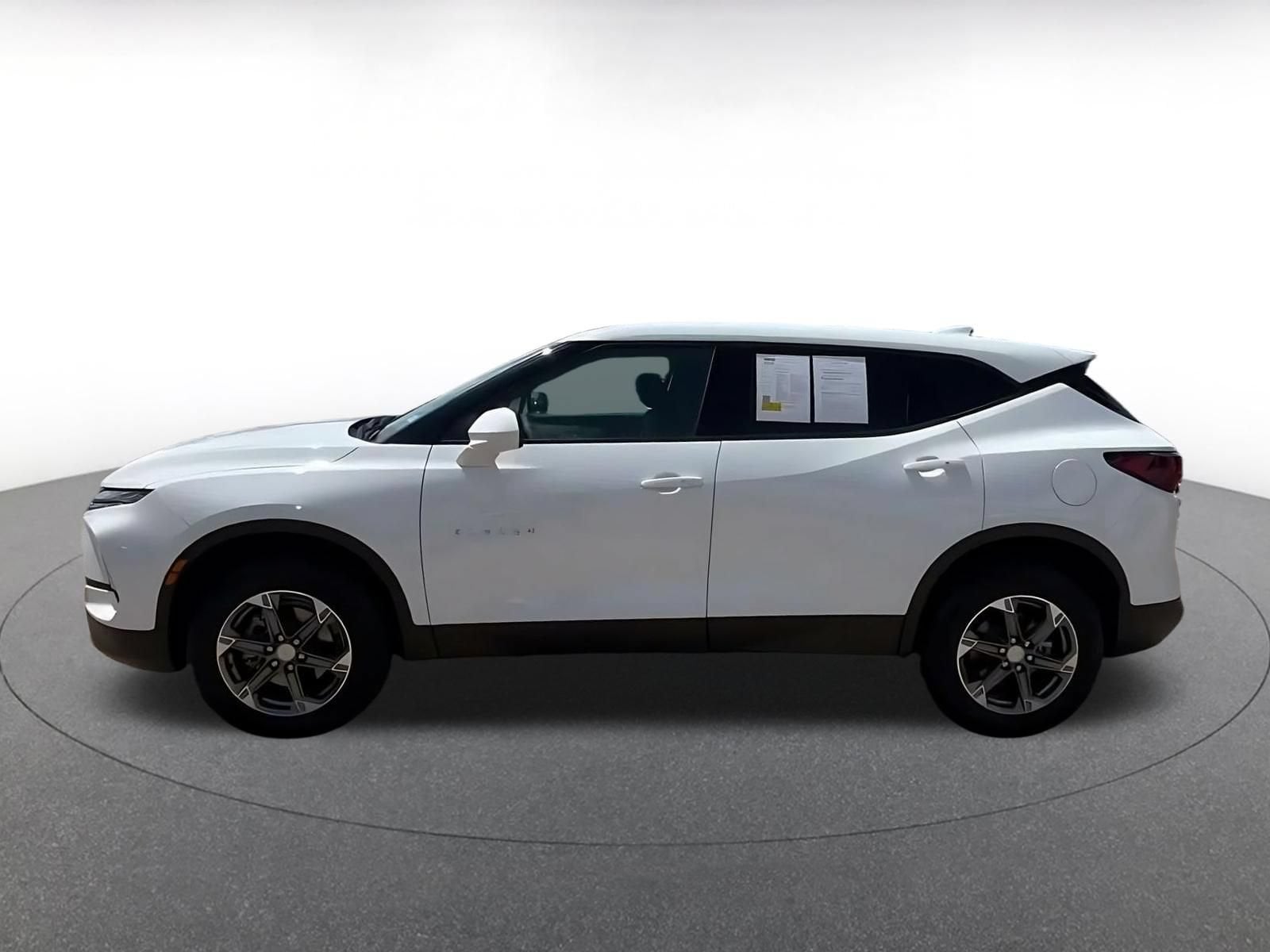 Thumbnail: 2026 Chevrolet Blazer - 8