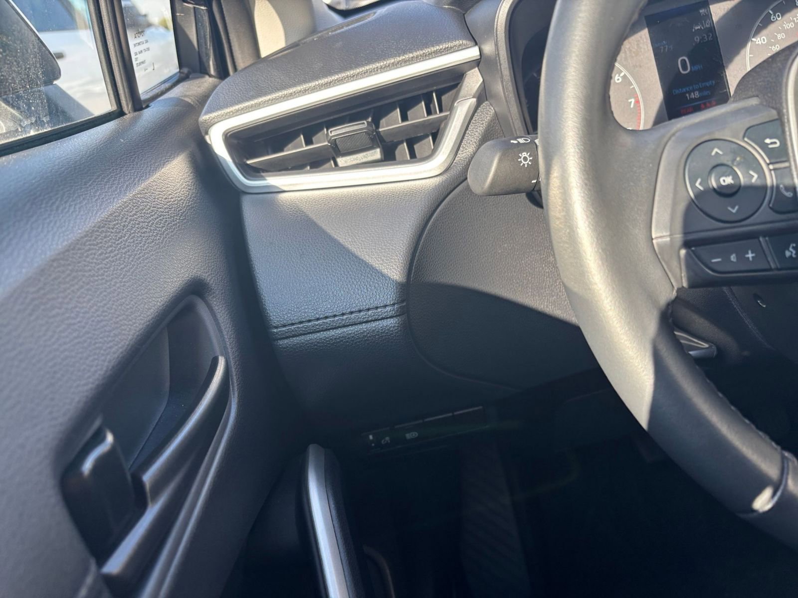 Thumbnail: 2025 Toyota Corolla Cross - 32