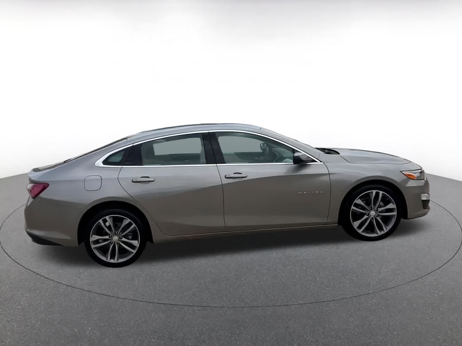 Thumbnail: 2024 Chevrolet Malibu - 15