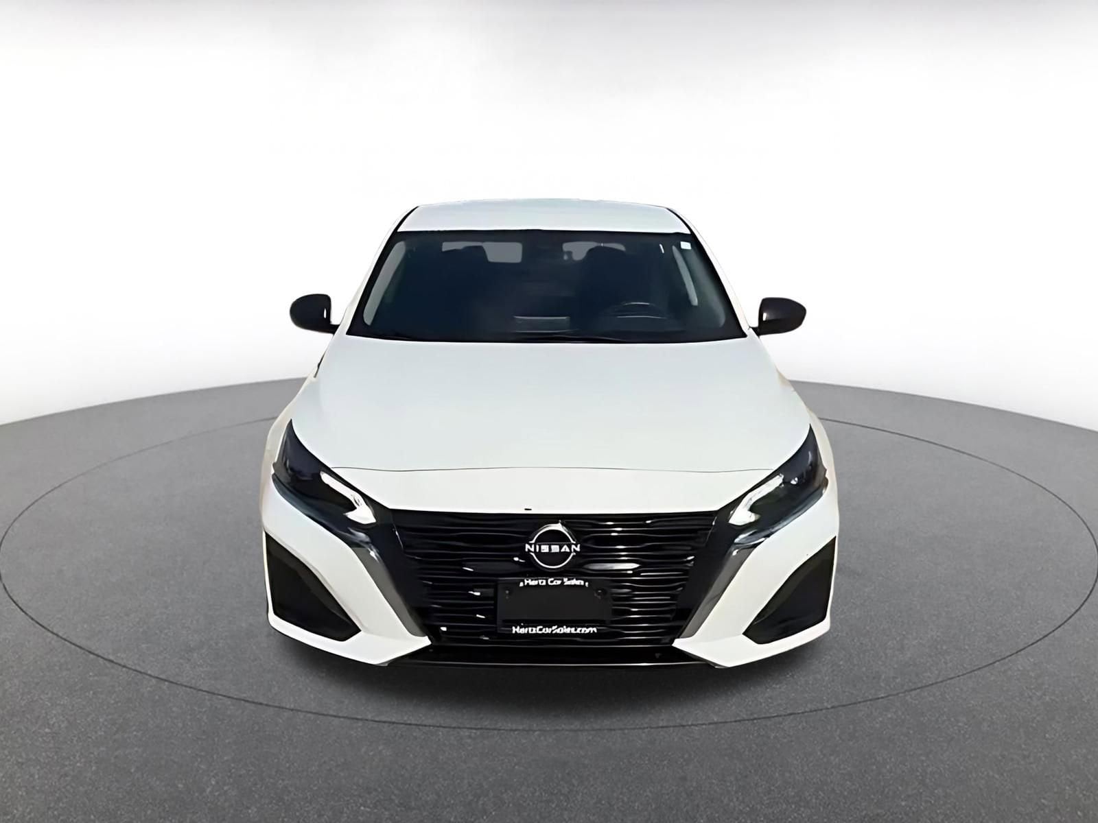 Thumbnail: 2025 Nissan Altima - 4