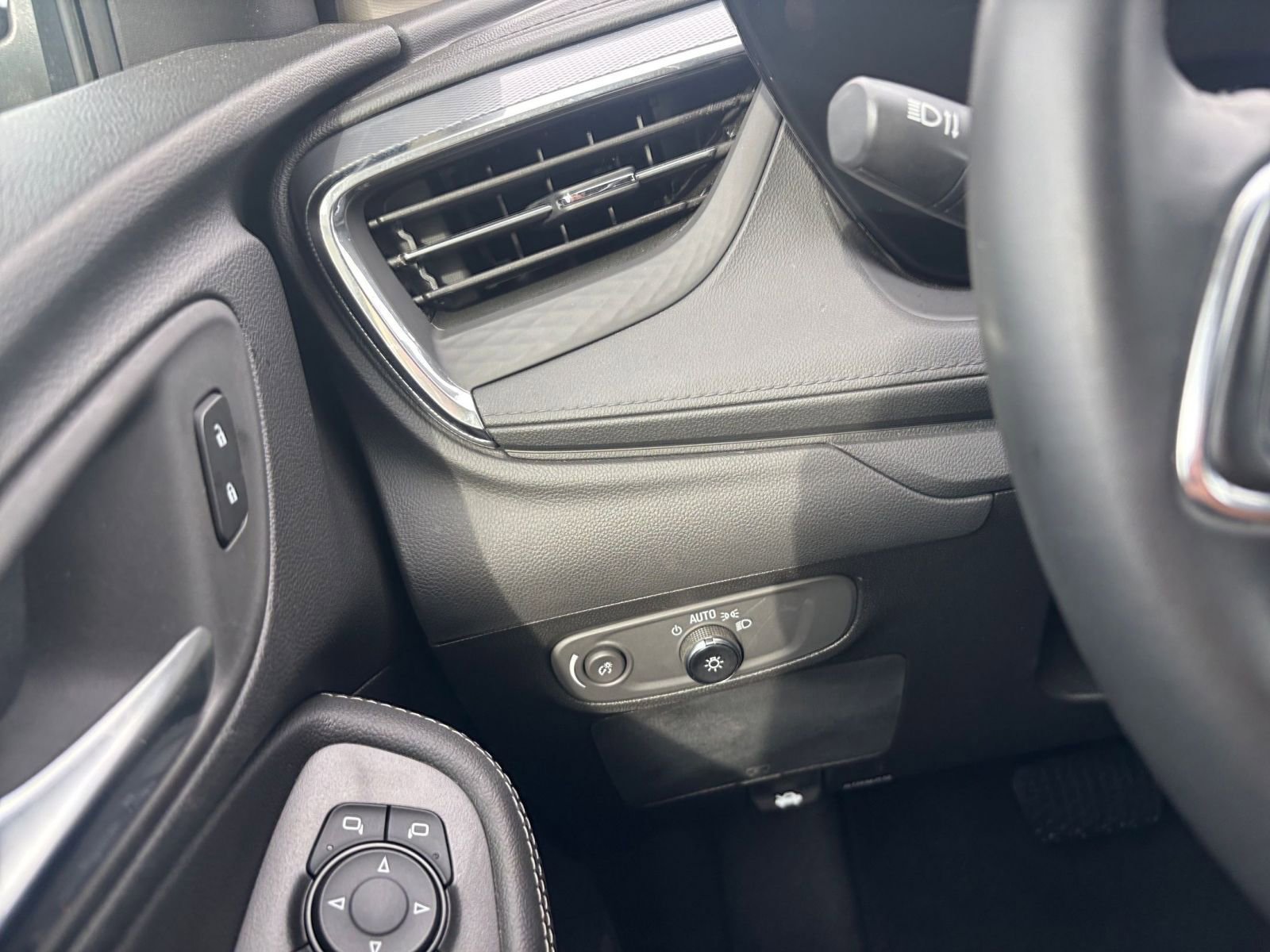 Thumbnail: 2025 Buick Encore GX - 33