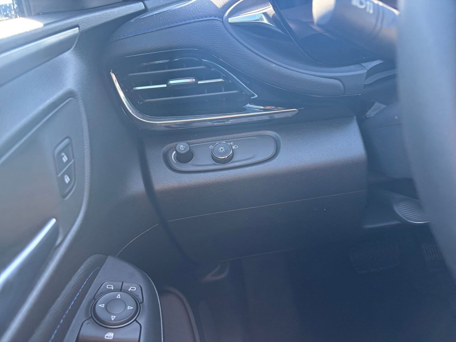 Thumbnail: 2025 Buick Envista - 33