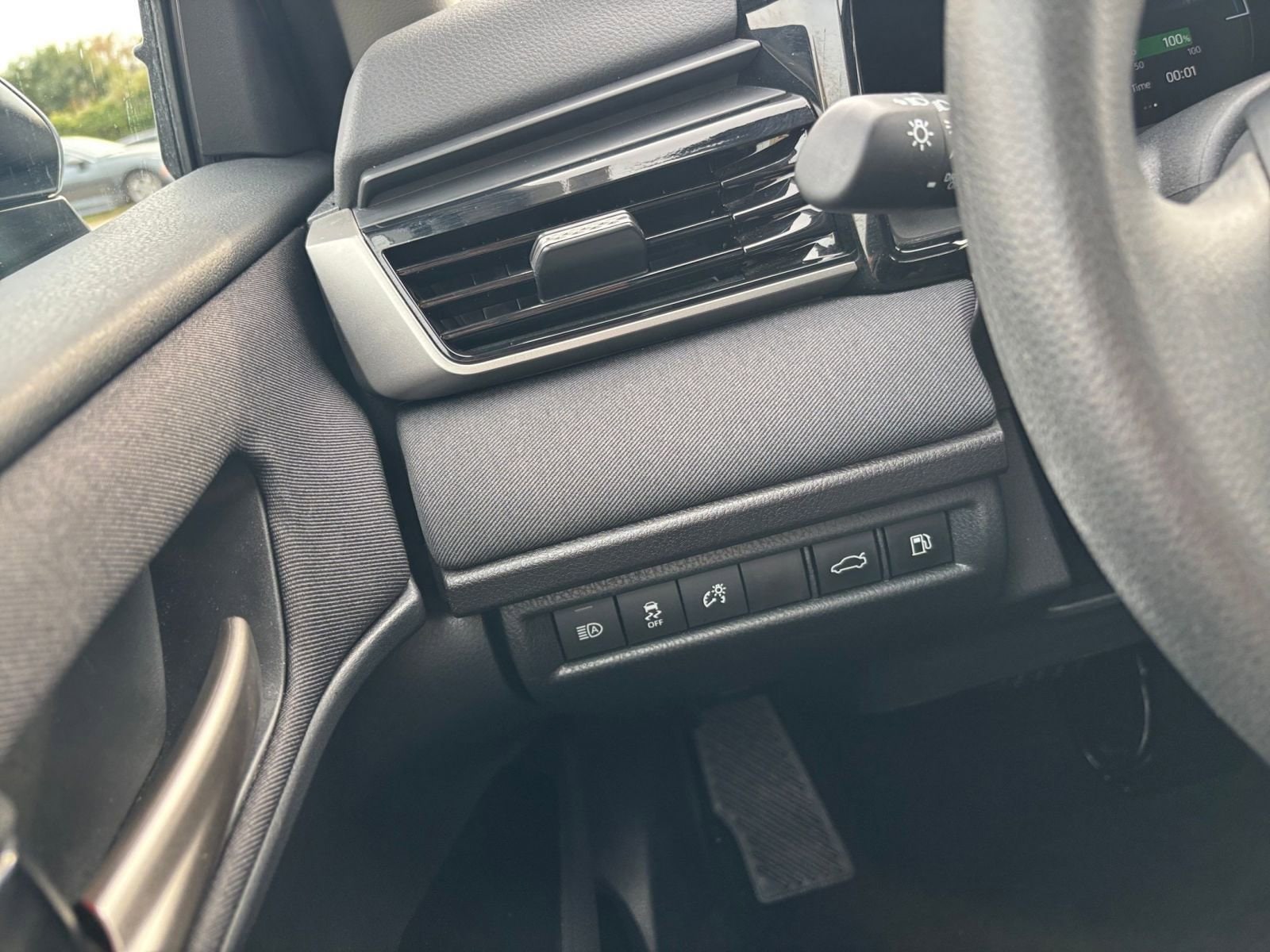 Thumbnail: 2025 Toyota Camry - 33