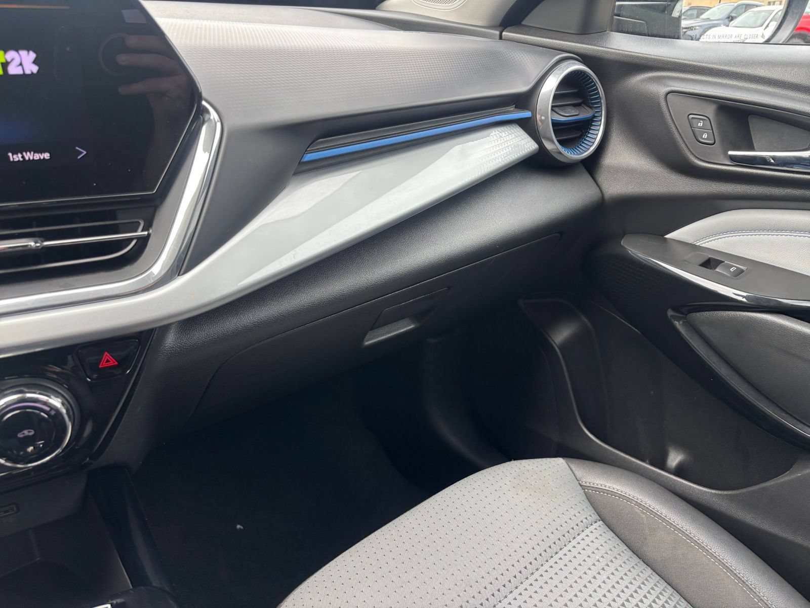Thumbnail: 2025 Chevrolet Trax - 34