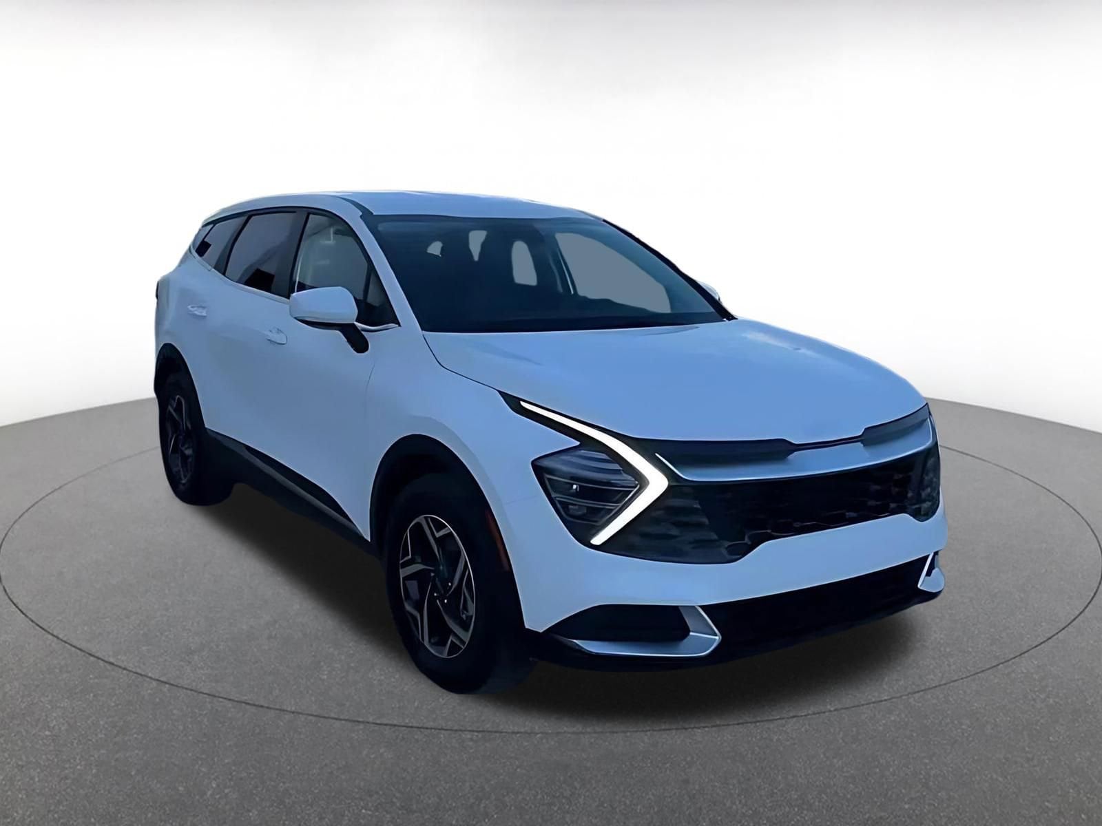 Thumbnail: 2025 Kia Sportage - 3