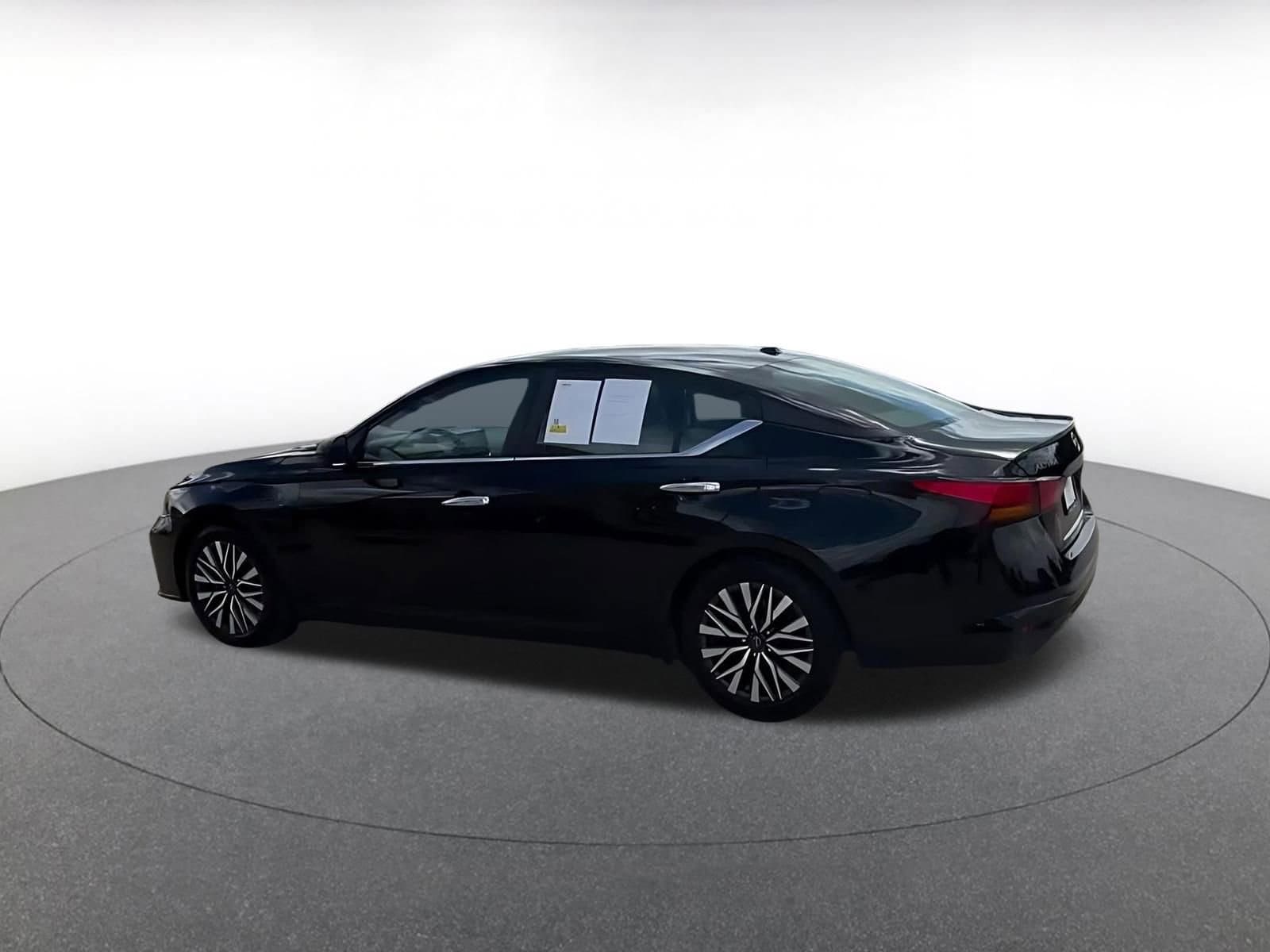 Thumbnail: 2025 Nissan Altima - 14