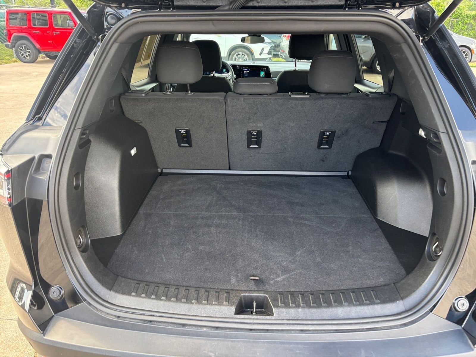 Thumbnail: 2025 Chevrolet Equinox - 31