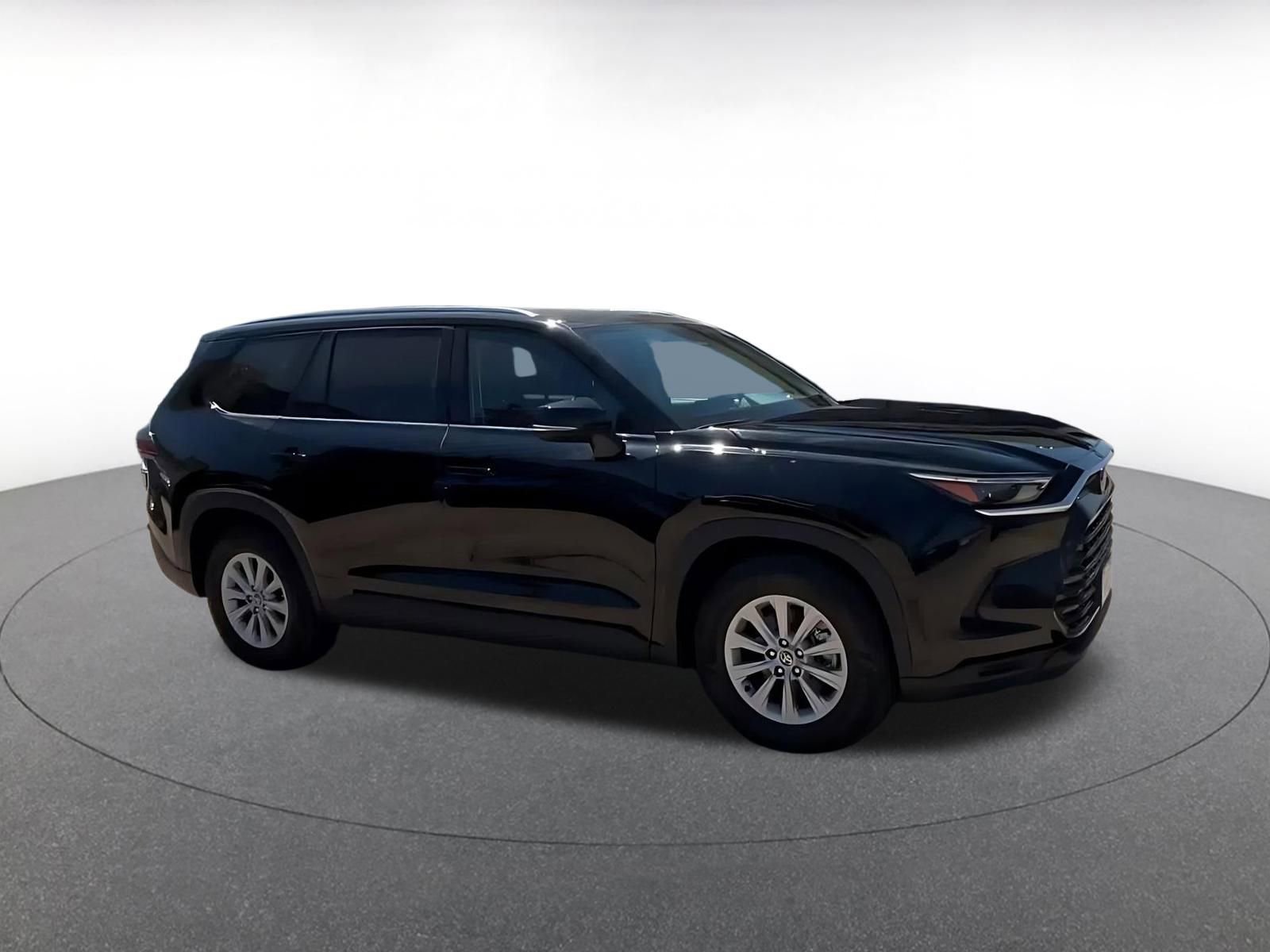 Thumbnail: 2025 Toyota Grand Highlander - 2