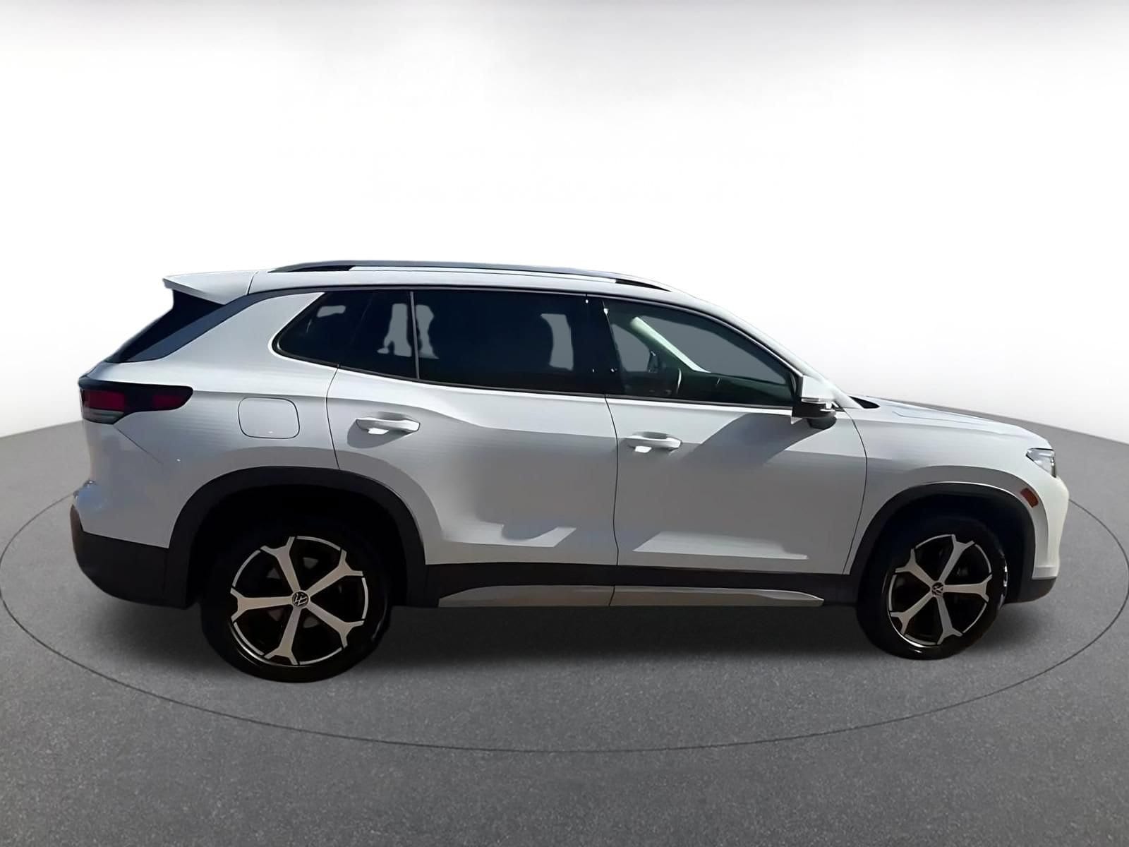 Thumbnail: 2026 Volkswagen Tiguan - 13