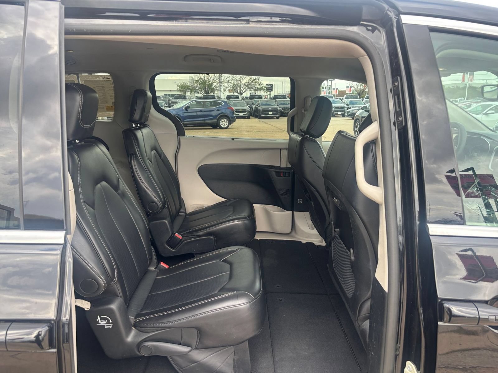 Thumbnail: 2024 Chrysler Pacifica - 27