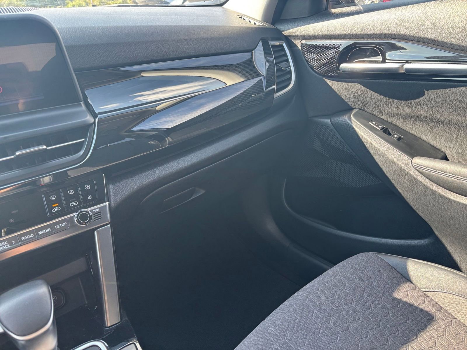 Thumbnail: 2025 Kia Seltos - 33