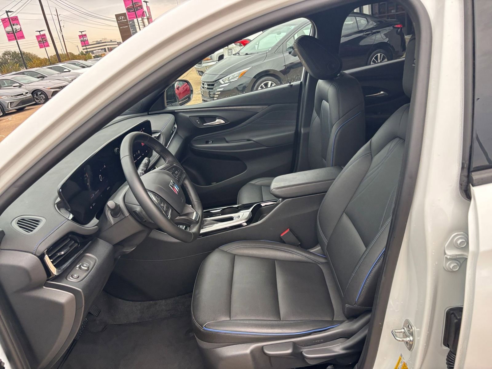 Thumbnail: 2025 Buick Envista - 24